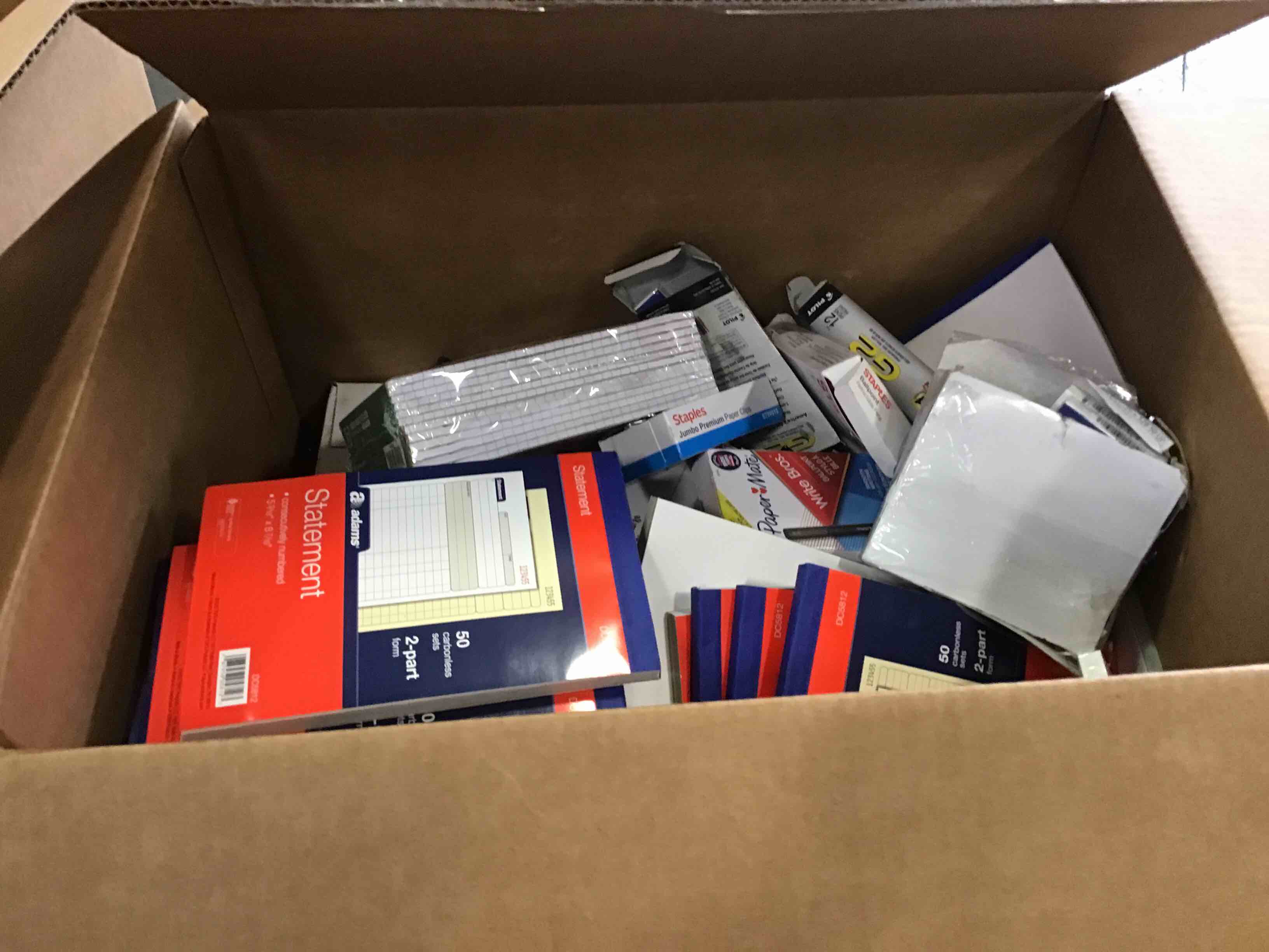 Assorted of Box variety of products for the maintenance and cleaning of office or home. (expiration date, brands and sizes may vary)