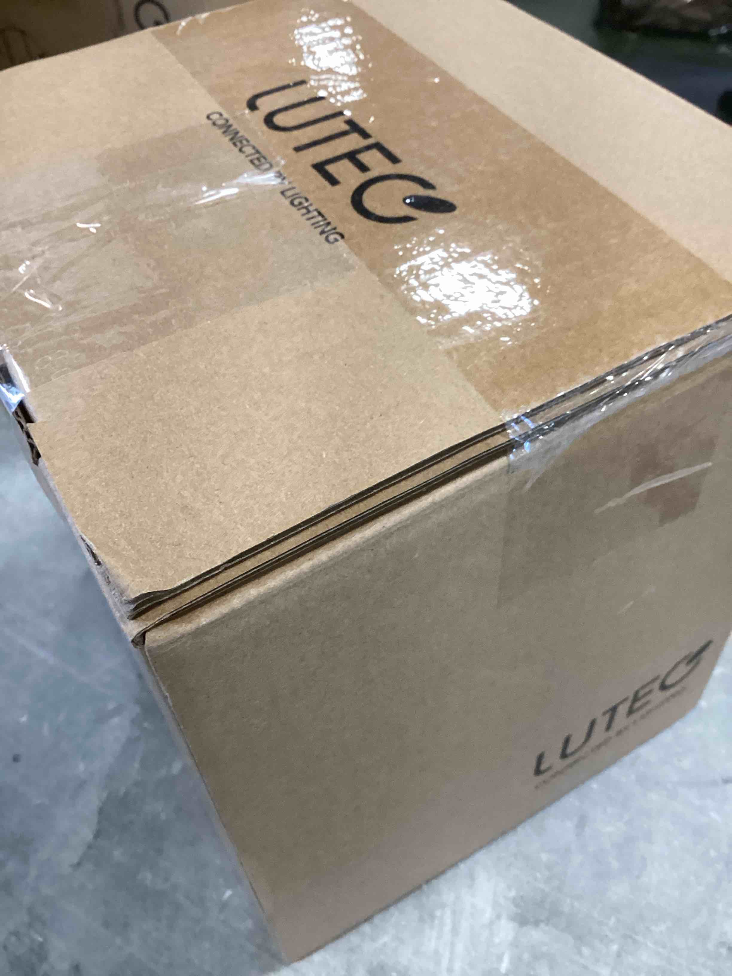 https://s3.amazonaws.com/lotting-images-prod/bidfta/_1712594718370.jpeg