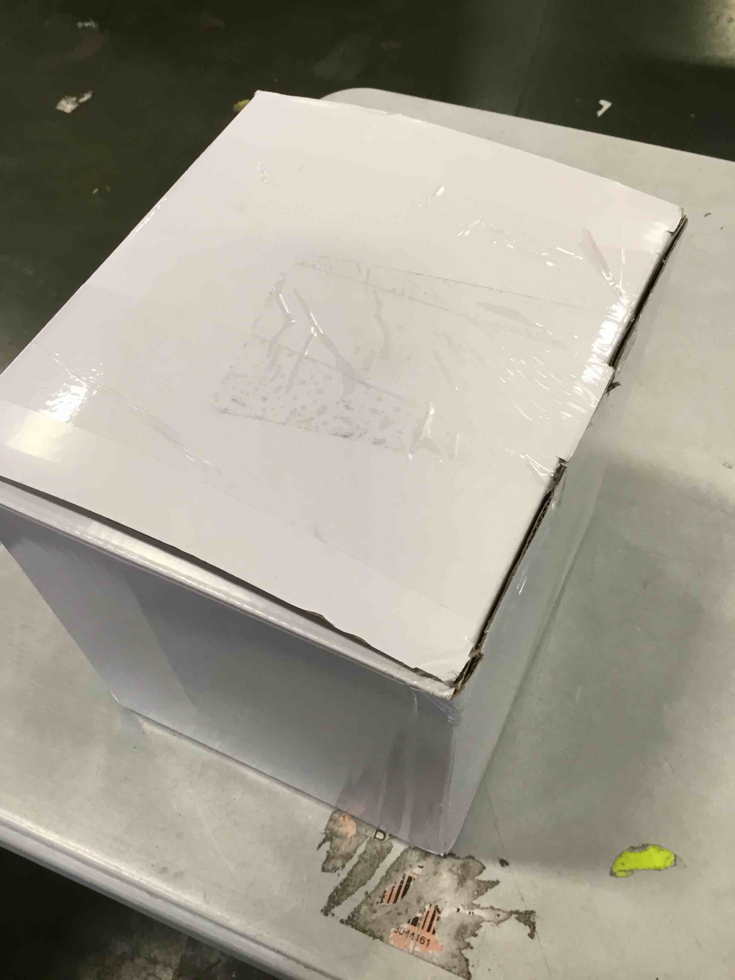 B&D 4FT Valentines Day Inflatable Bear Holding Love Heart, Valentines Day Gifts Blow Up Yard Decorations Built-in RGB LED Lights, Valentines Day Decor for Party Anniversary Wedding Propose Garden Lawn