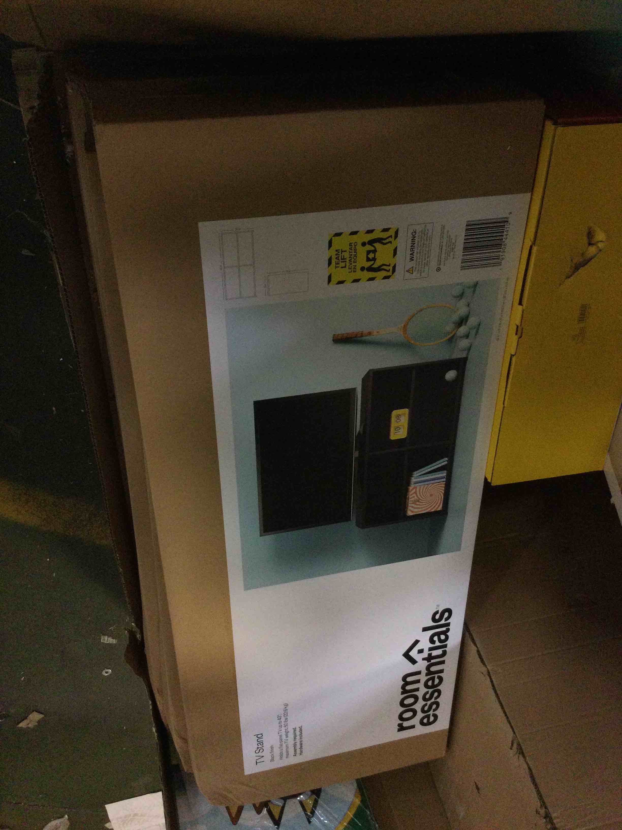 https://s3.amazonaws.com/lotting-images-prod/bidfta/_1713293042679.jpeg