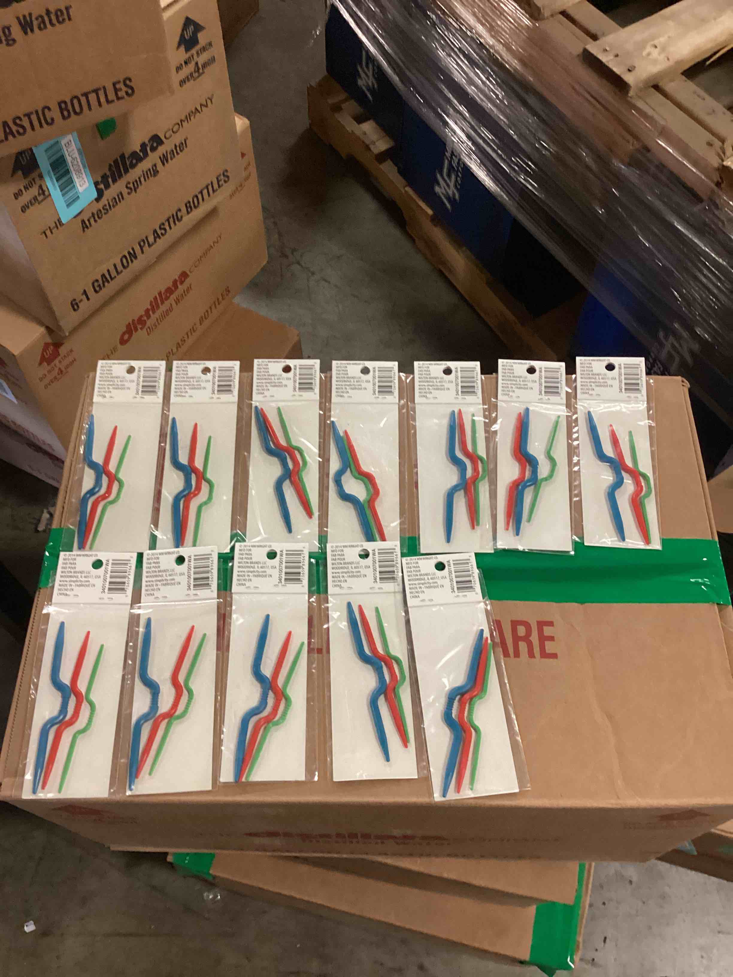 https://s3.amazonaws.com/lotting-images-prod/bidfta/_1713359511720.jpeg