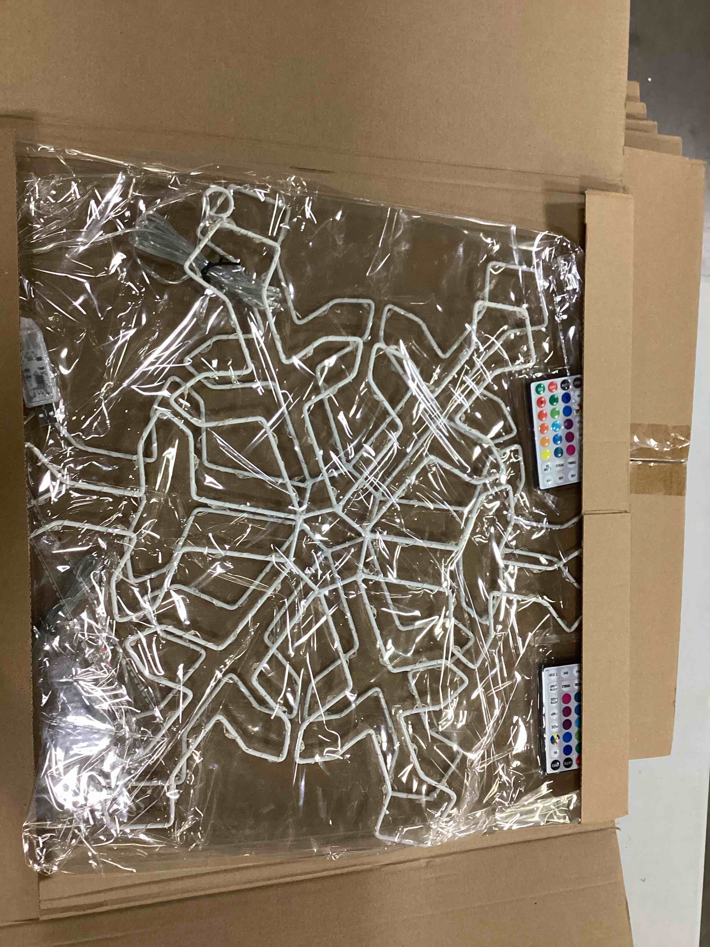 https://s3.amazonaws.com/lotting-images-prod/bidfta/_1713465428598.jpeg