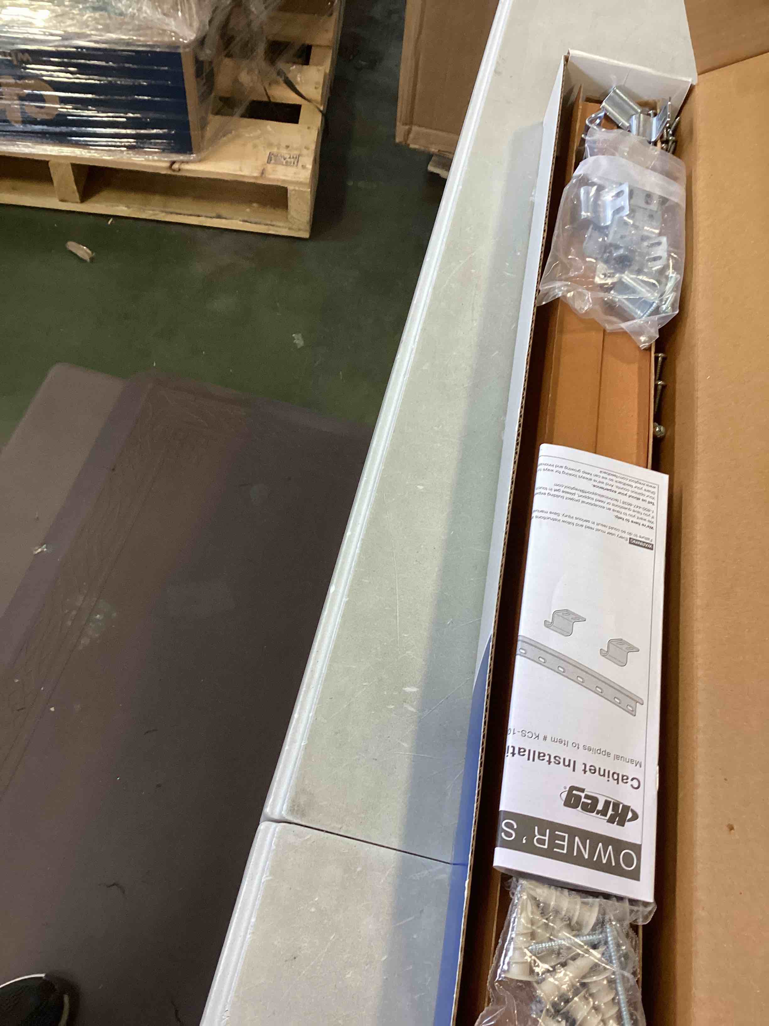 Kreg KCS-100 8 Foot Cabinet Installation System (B0BGJRC586)