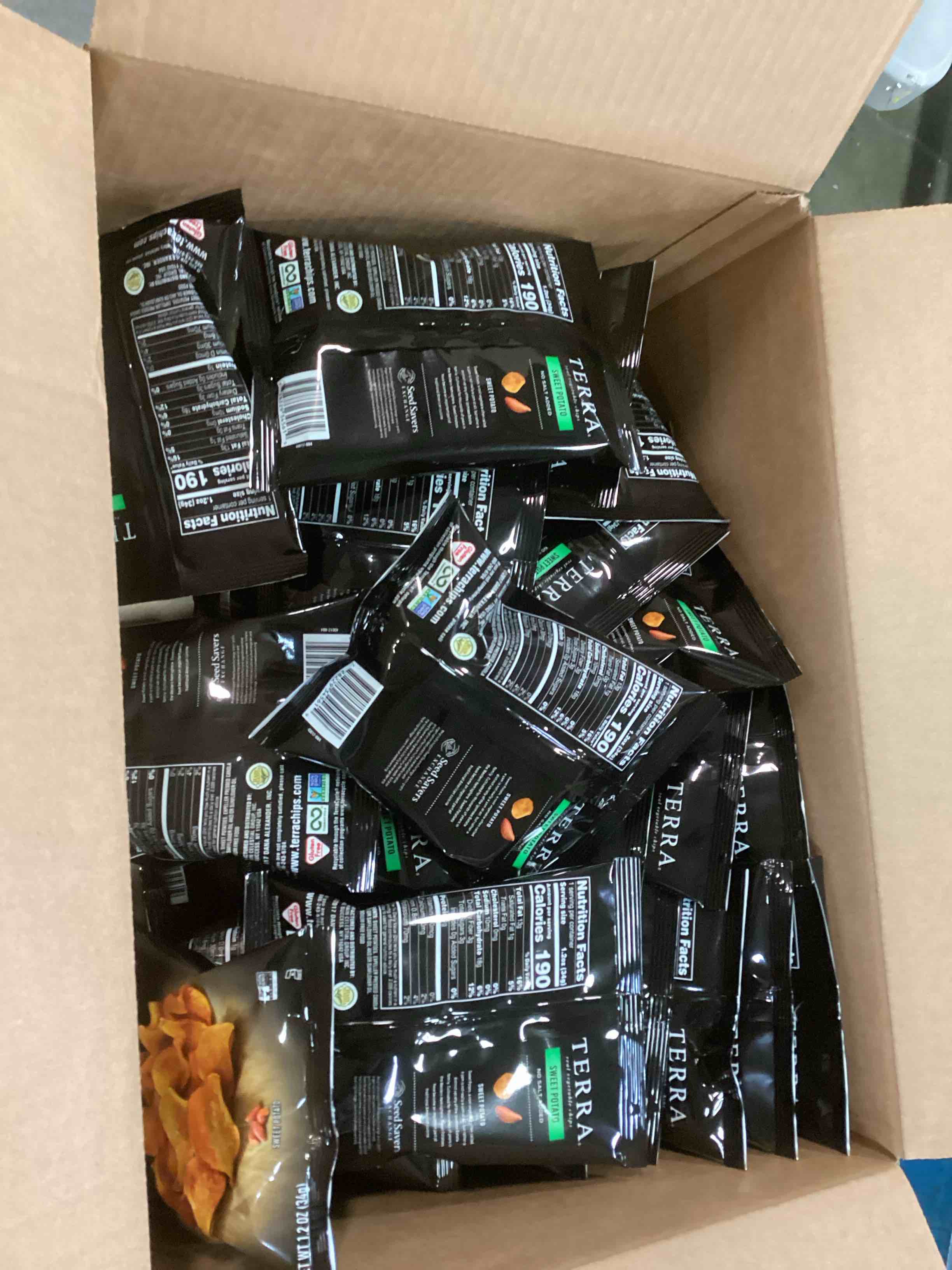https://s3.amazonaws.com/lotting-images-prod/bidfta/_1713811151829.jpeg