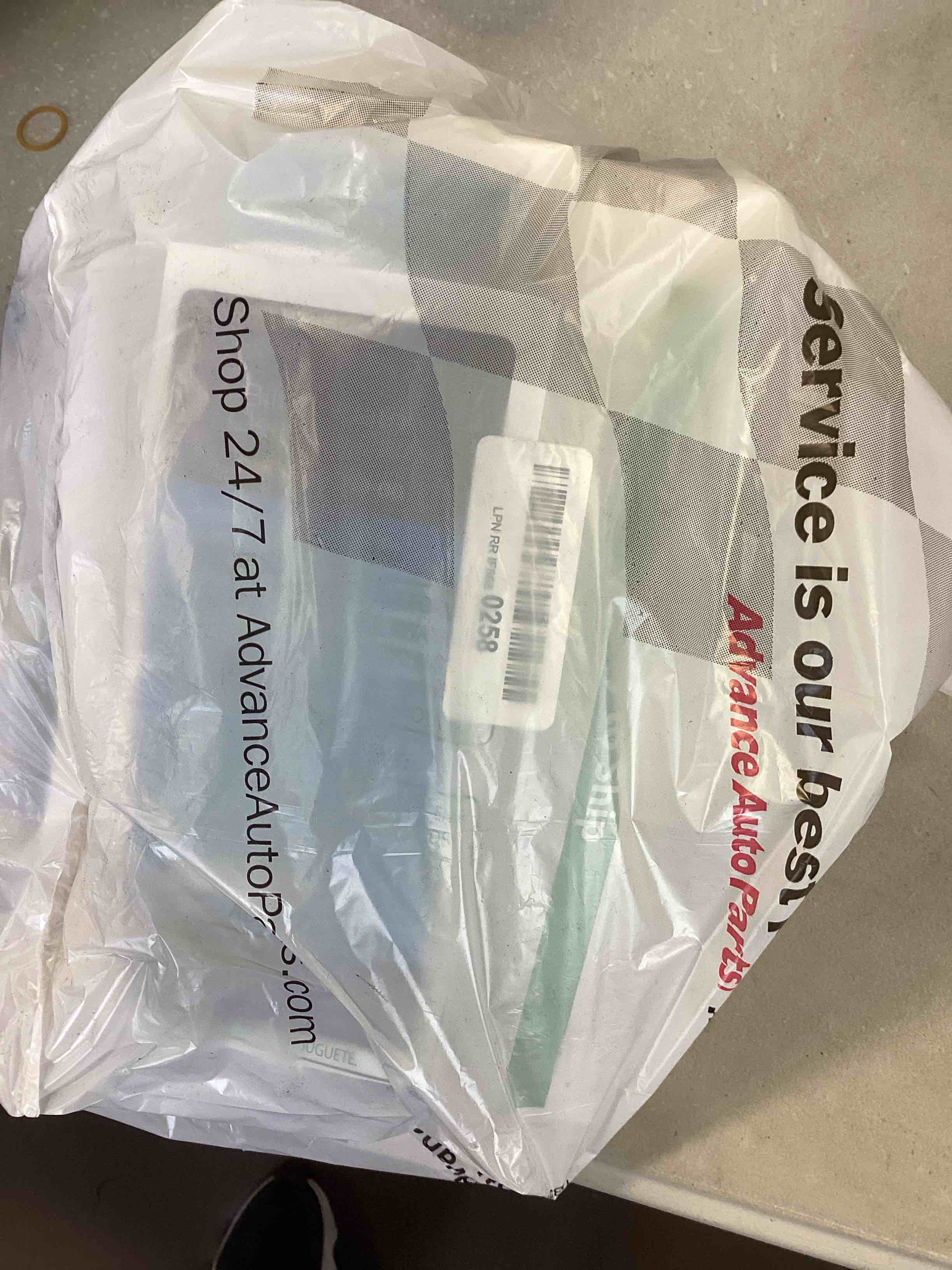https://s3.amazonaws.com/lotting-images-prod/bidfta/_1713977933394.jpeg