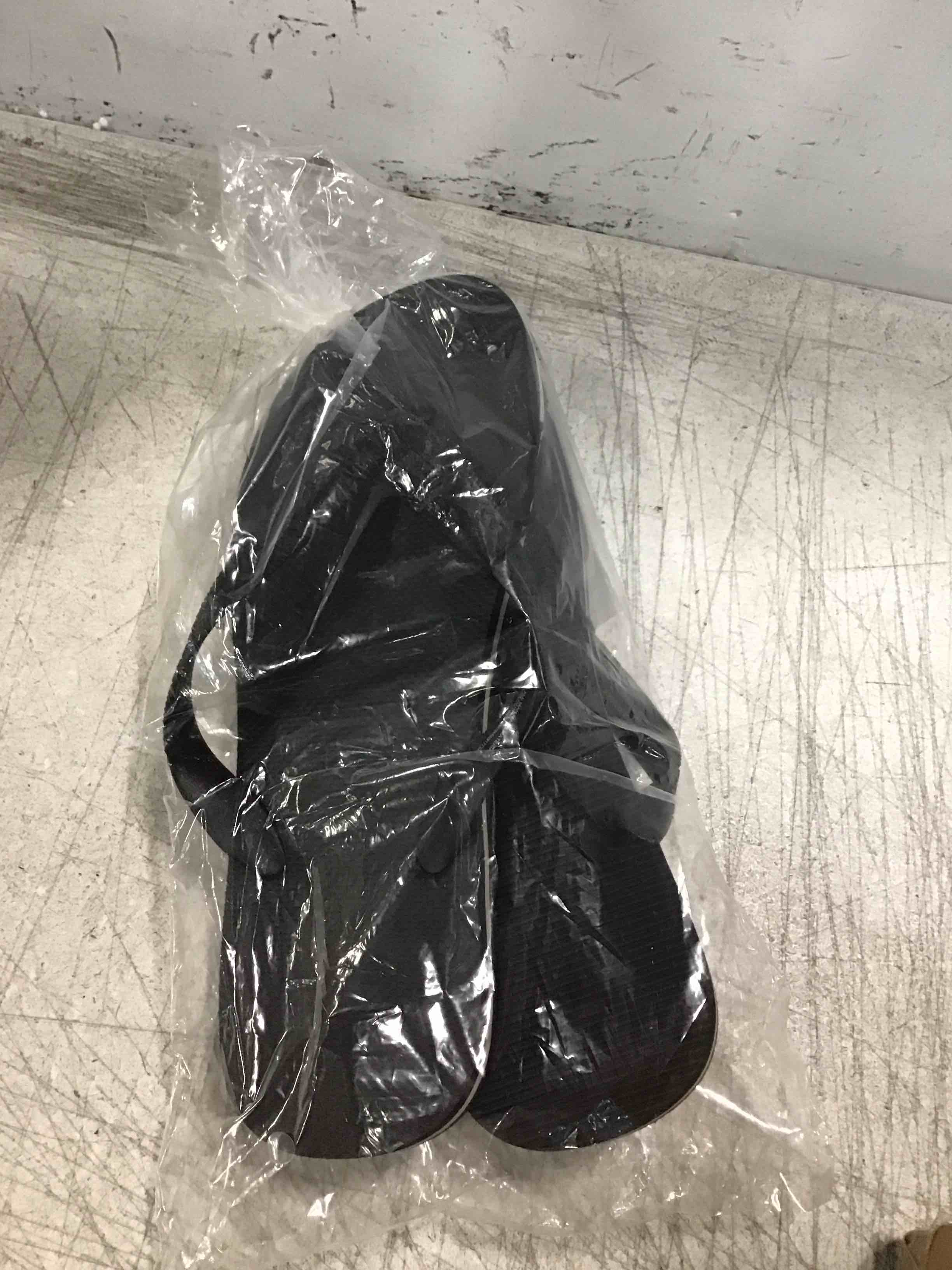 https://s3.amazonaws.com/lotting-images-prod/bidfta/_1714162218447.jpeg