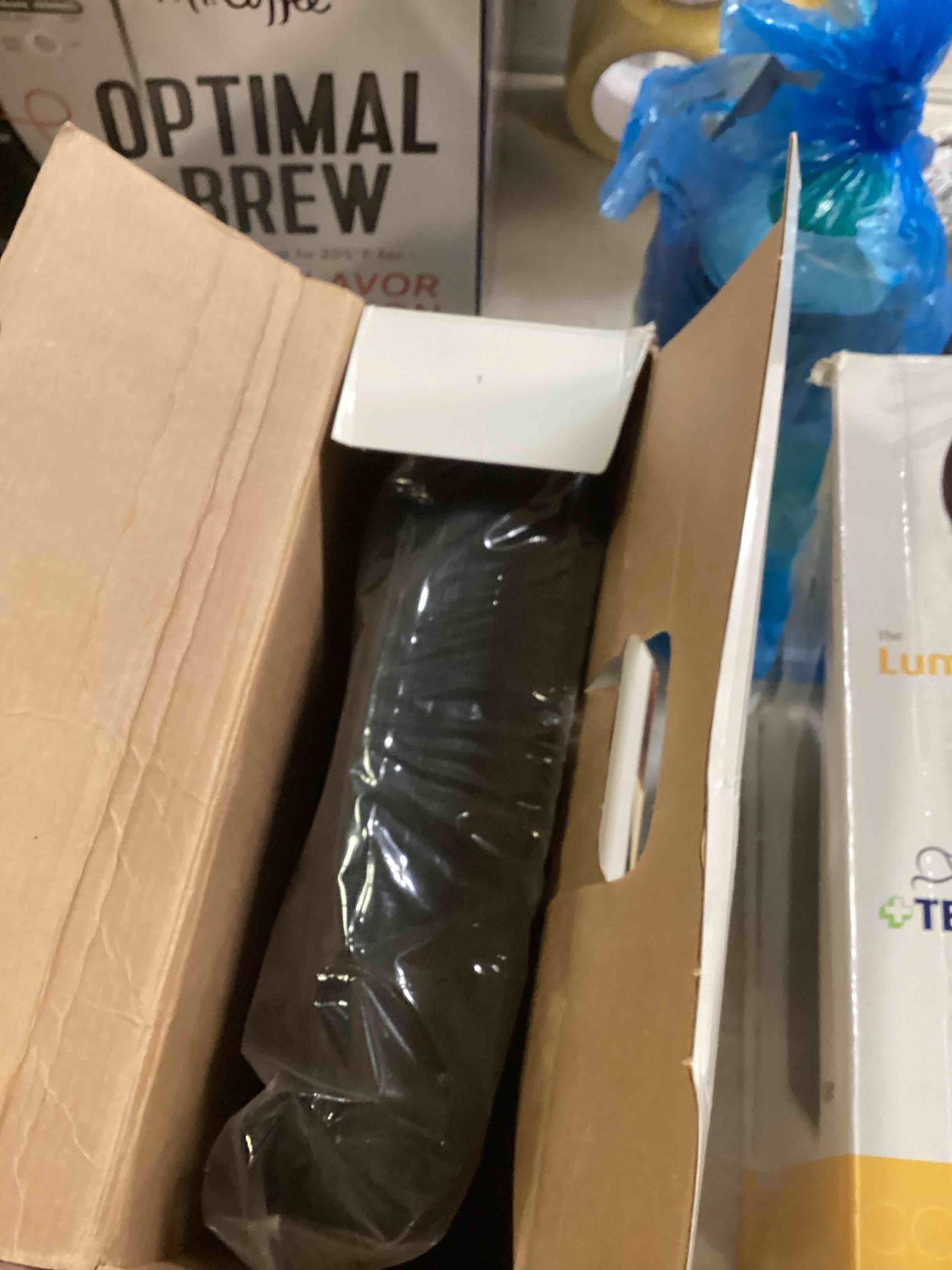 https://s3.amazonaws.com/lotting-images-prod/bidfta/_1714415212490.jpeg