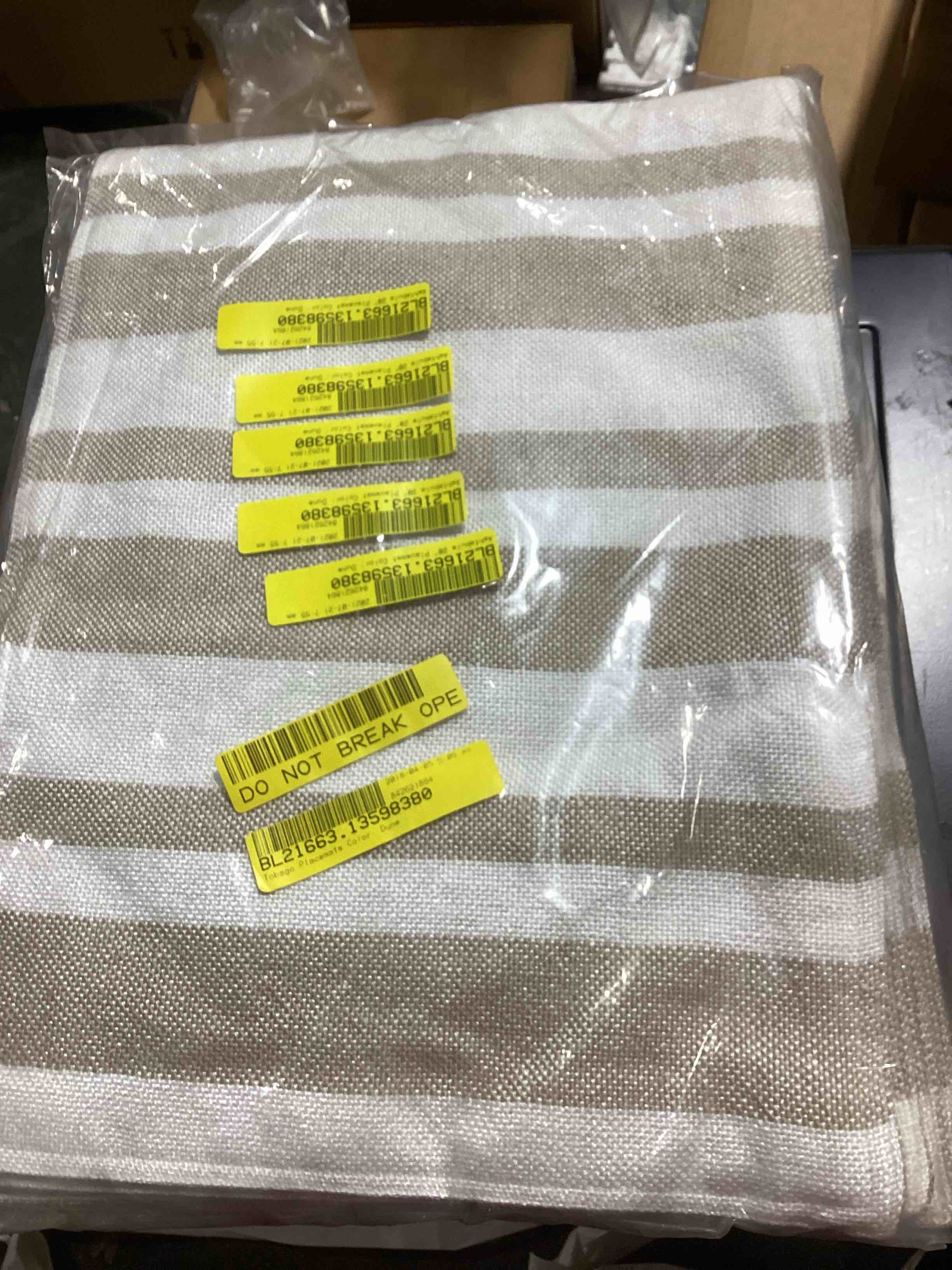 https://s3.amazonaws.com/lotting-images-prod/bidfta/_1714674597770.jpeg