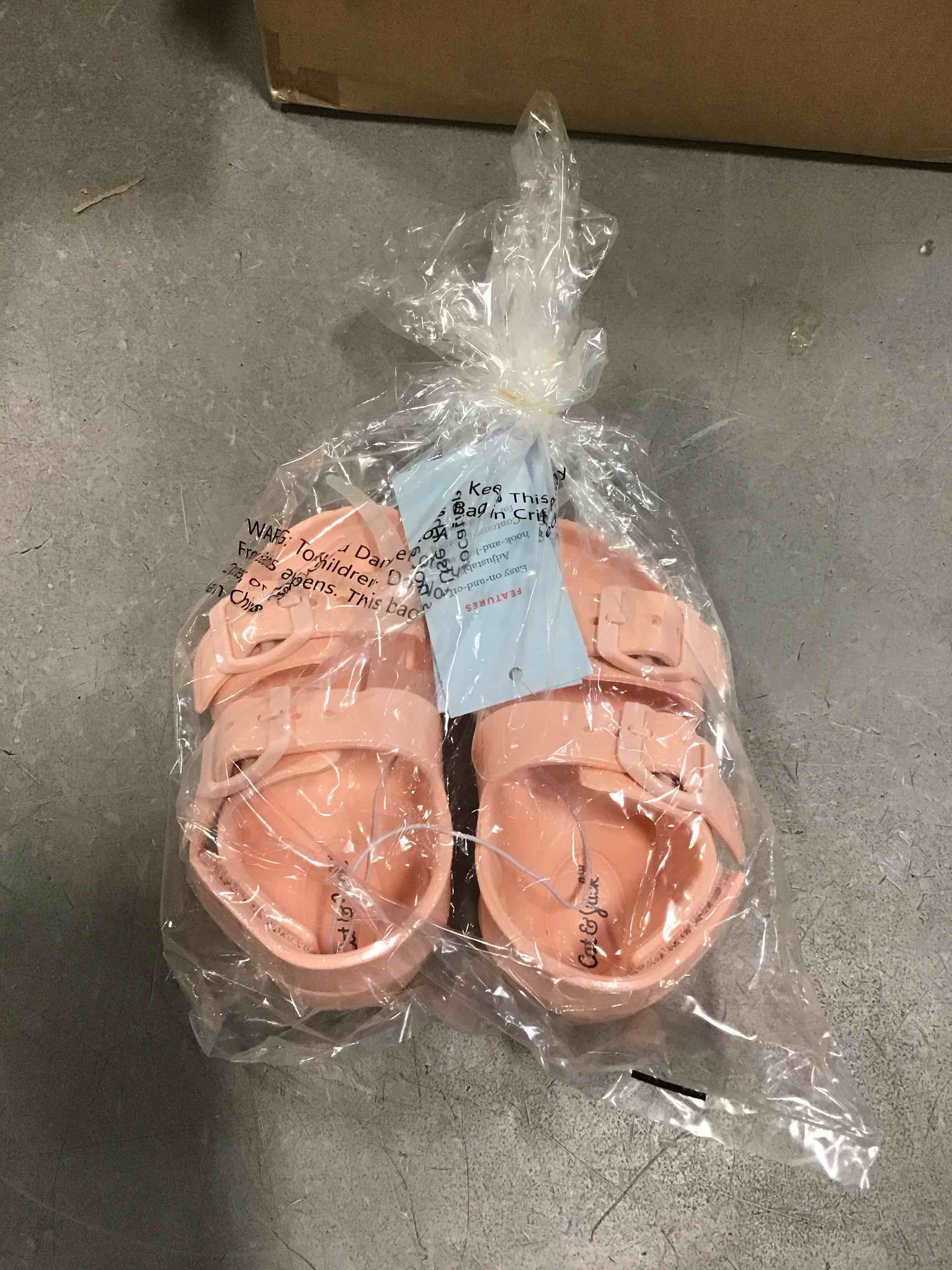 https://s3.amazonaws.com/lotting-images-prod/bidfta/_1715174998768.jpeg