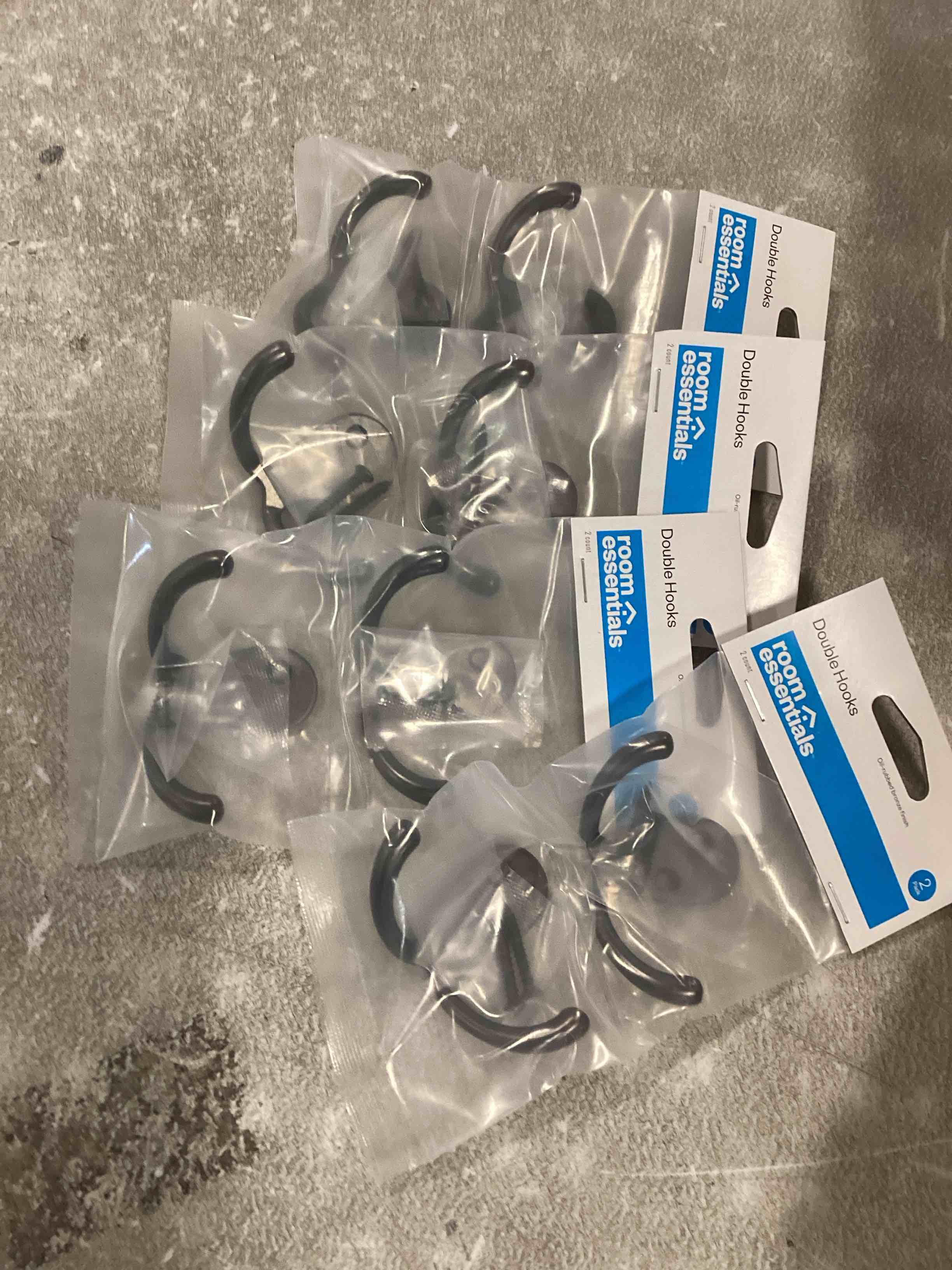 https://s3.amazonaws.com/lotting-images-prod/bidfta/_1715180402075.jpeg