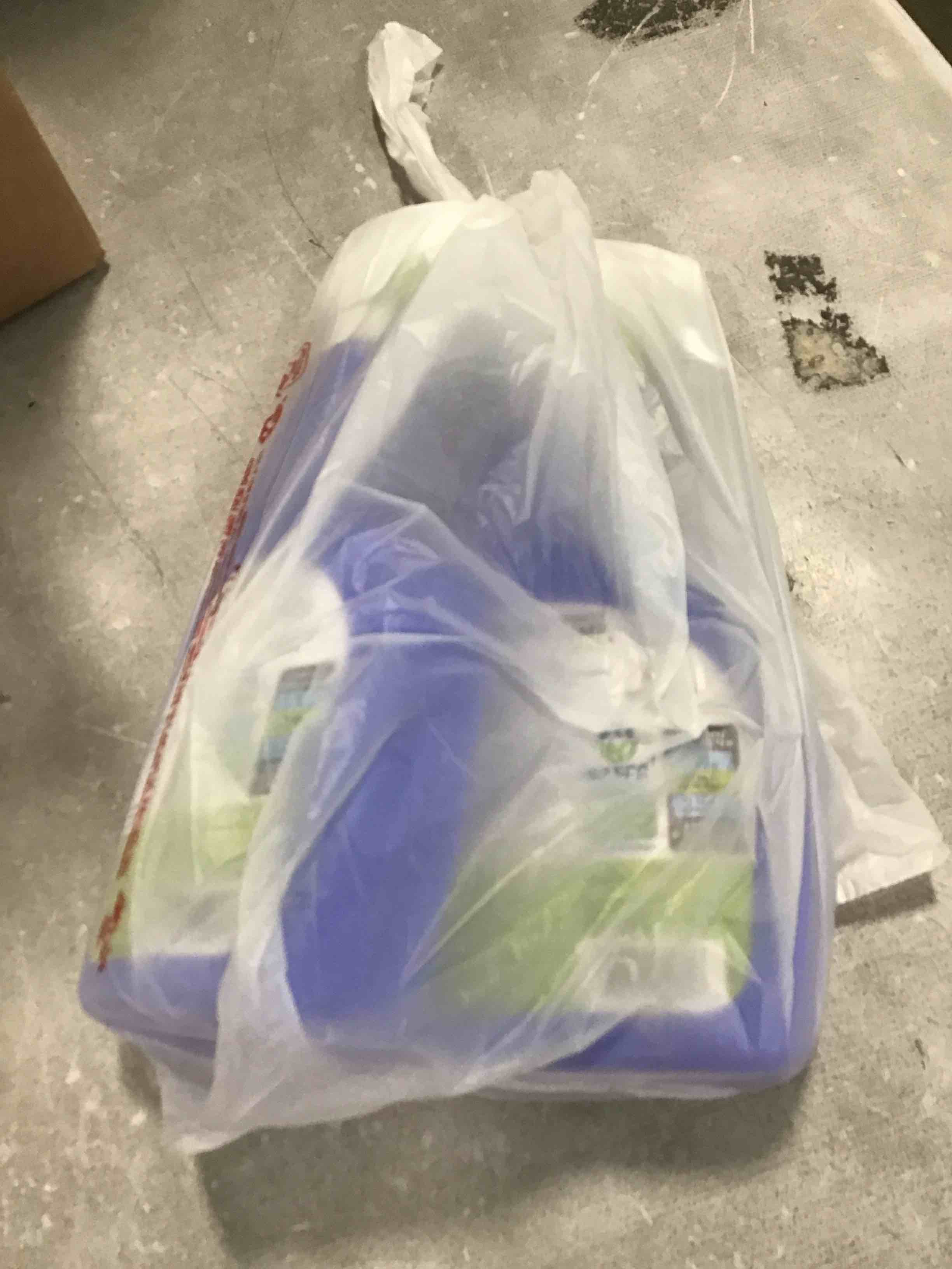https://s3.amazonaws.com/lotting-images-prod/bidfta/_1715974402065.jpeg