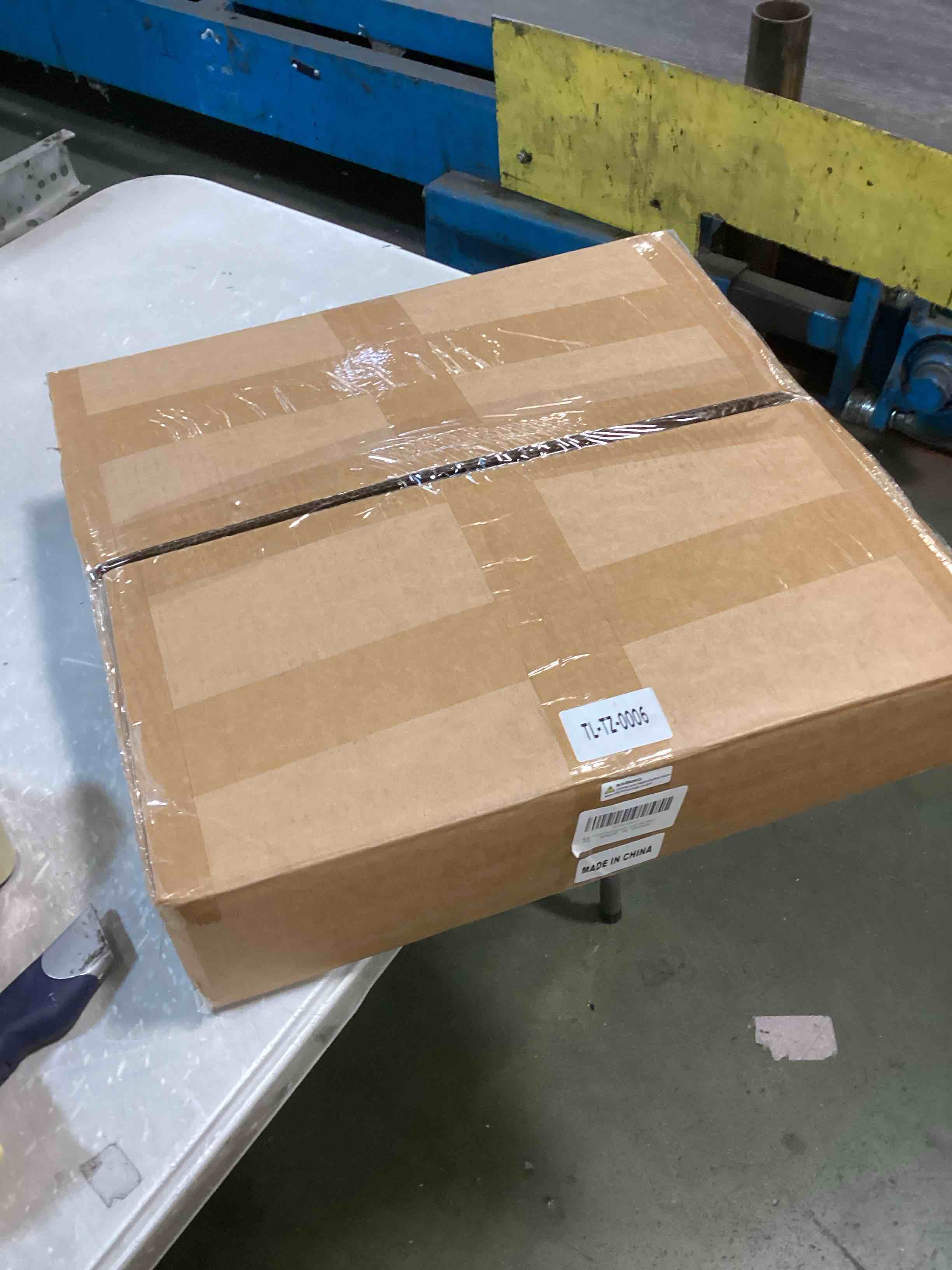 https://s3.amazonaws.com/lotting-images-prod/bidfta/_1716927074490.jpeg