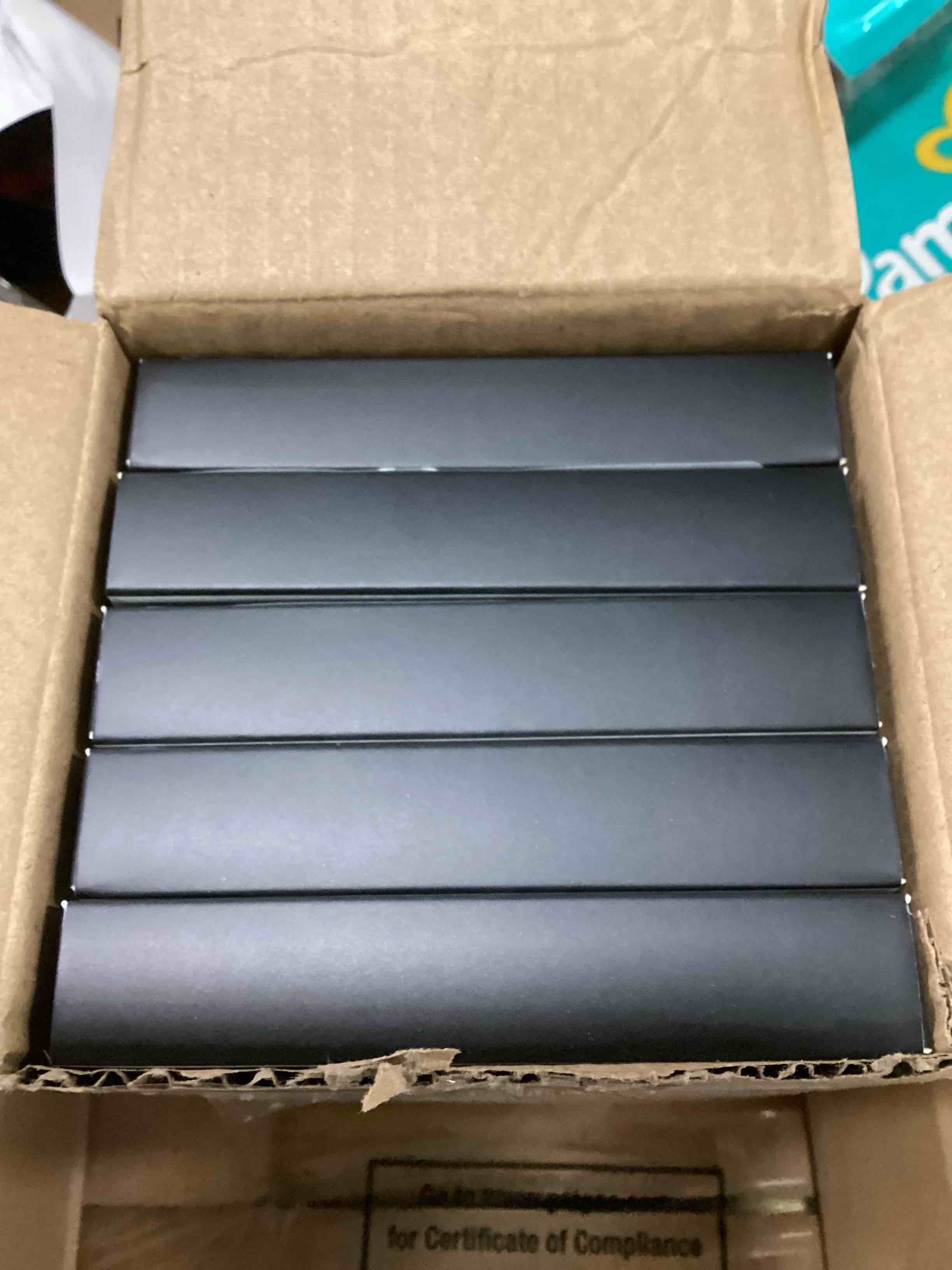 https://s3.amazonaws.com/lotting-images-prod/bidfta/_1717523001936.jpeg