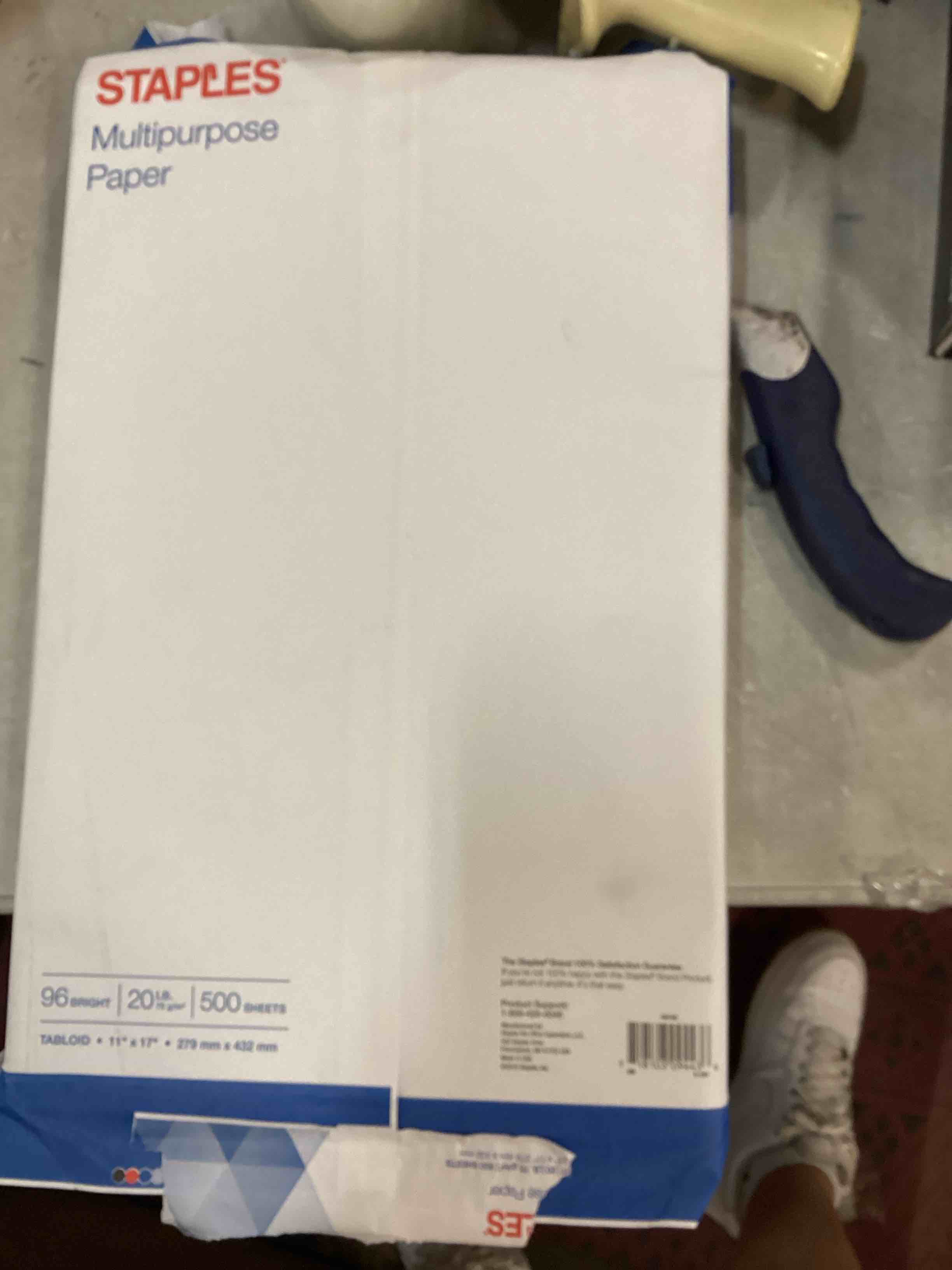 Staples 562788 11-Inch X 17-Inch Multipurpose Paper 20 Lbs. 96 Brightness 500/Ream (05033)