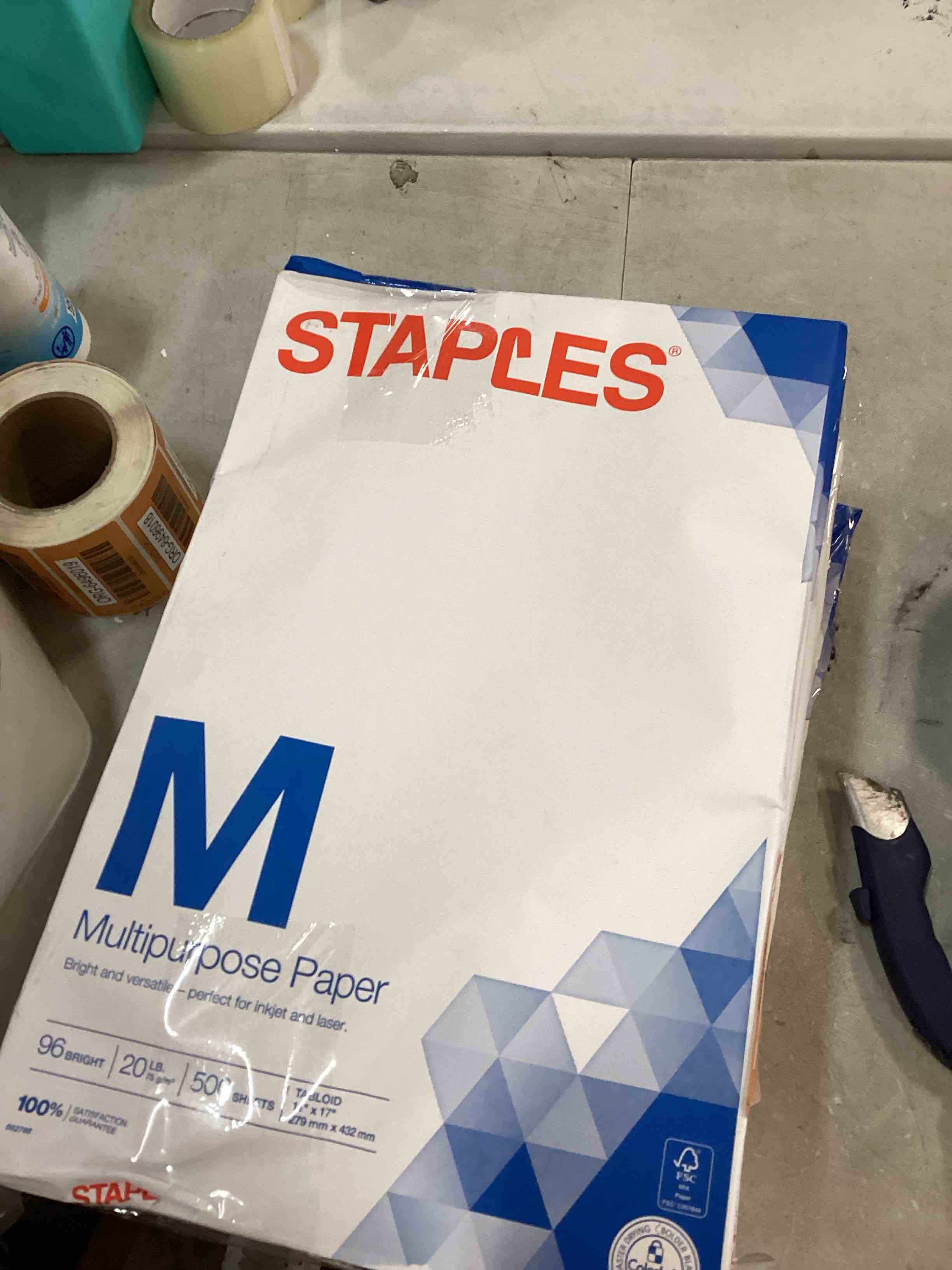 https://s3.amazonaws.com/lotting-images-prod/bidfta/_1717703271411.jpeg