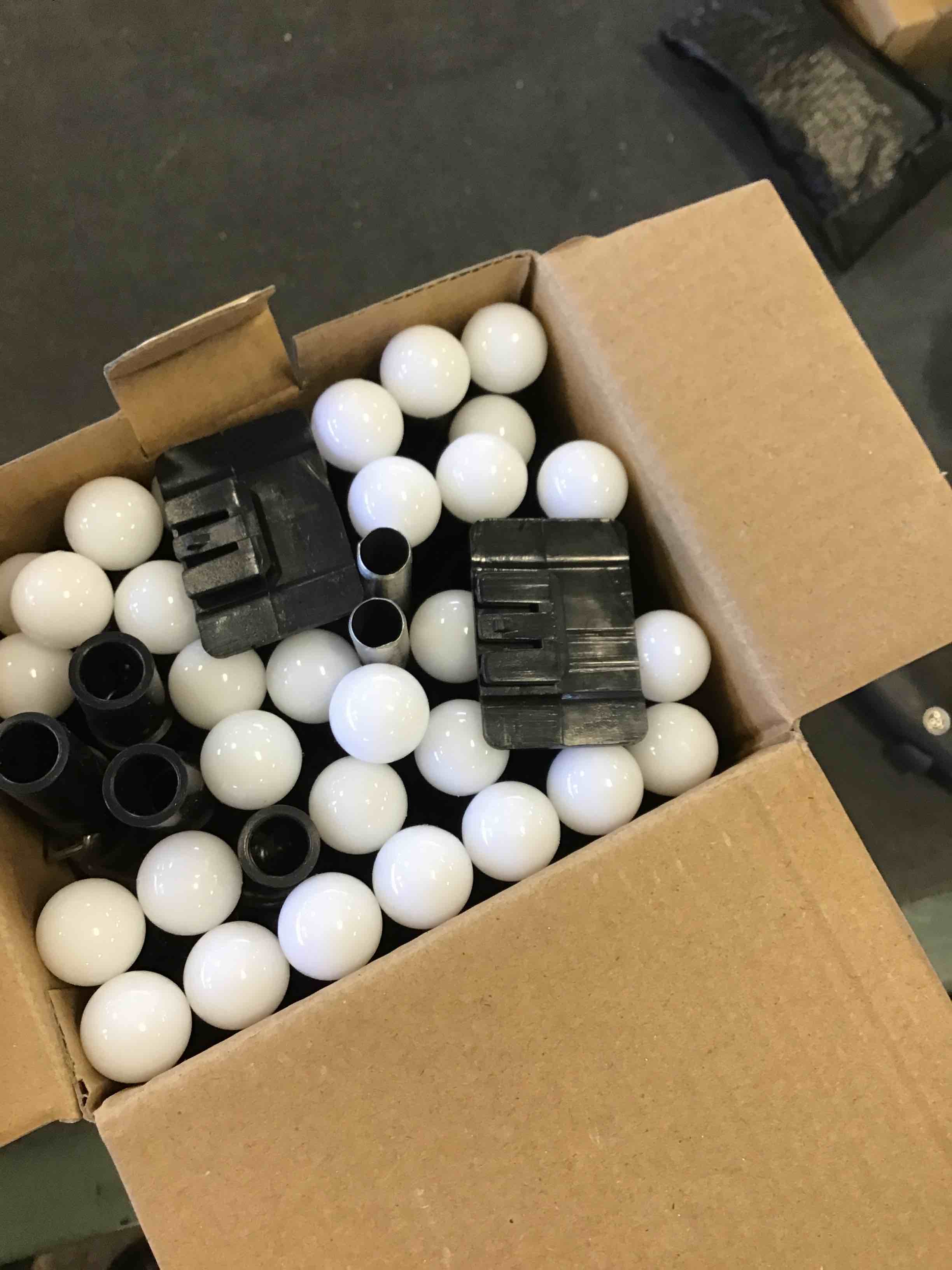 https://s3.amazonaws.com/lotting-images-prod/bidfta/_1718207549057.jpeg