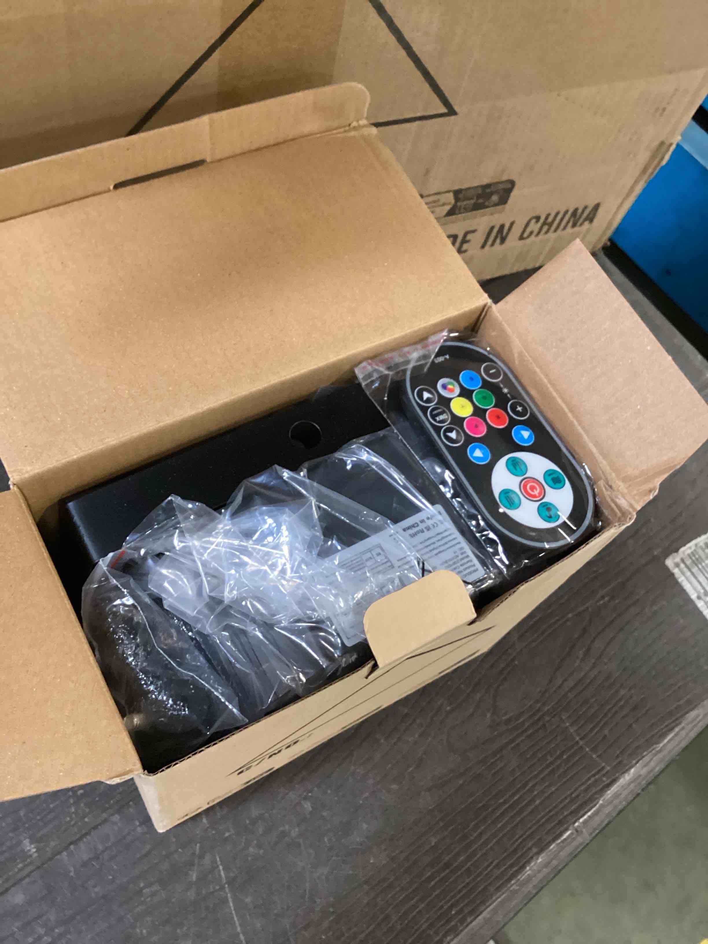 https://s3.amazonaws.com/lotting-images-prod/bidfta/_1718733353002.jpeg