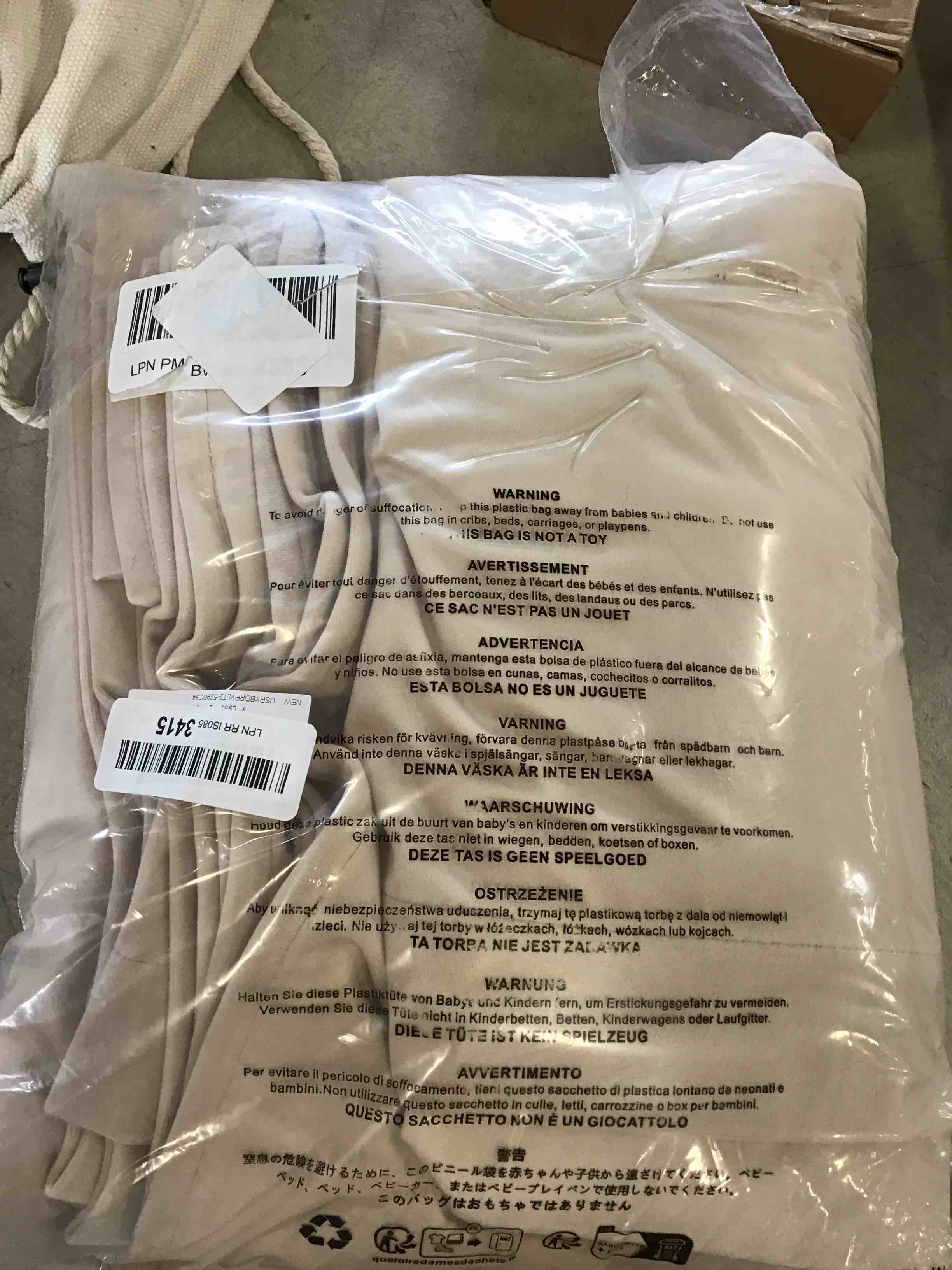 https://s3.amazonaws.com/lotting-images-prod/bidfta/_1718739084869.jpeg