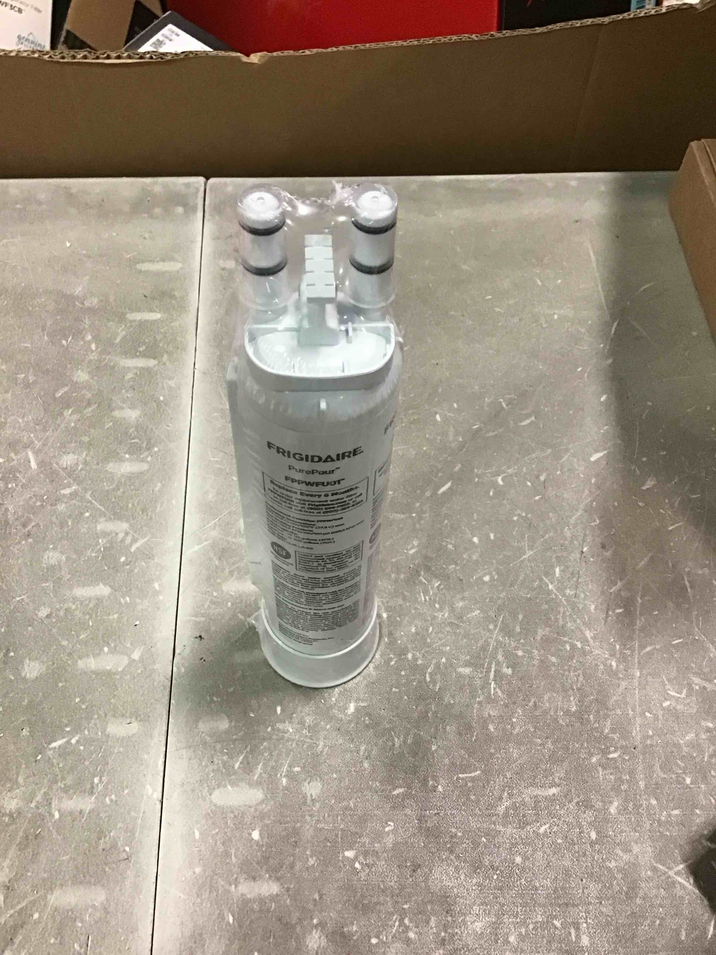 Frigidaire FPPWFU01 PurePour PWF-1 Water Filter 1 Count (Pack of 1)