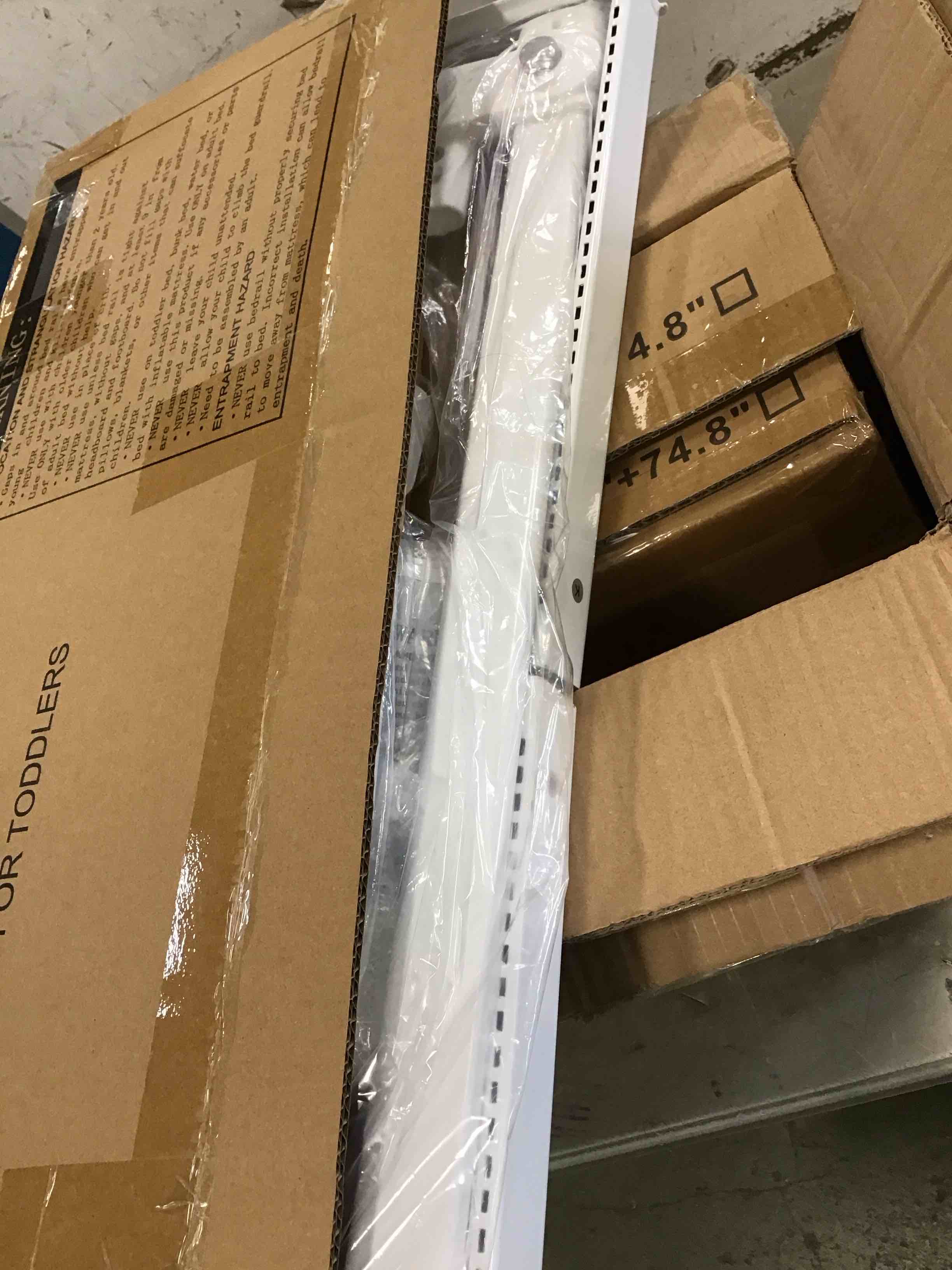 https://s3.amazonaws.com/lotting-images-prod/bidfta/_1719943841946.jpeg