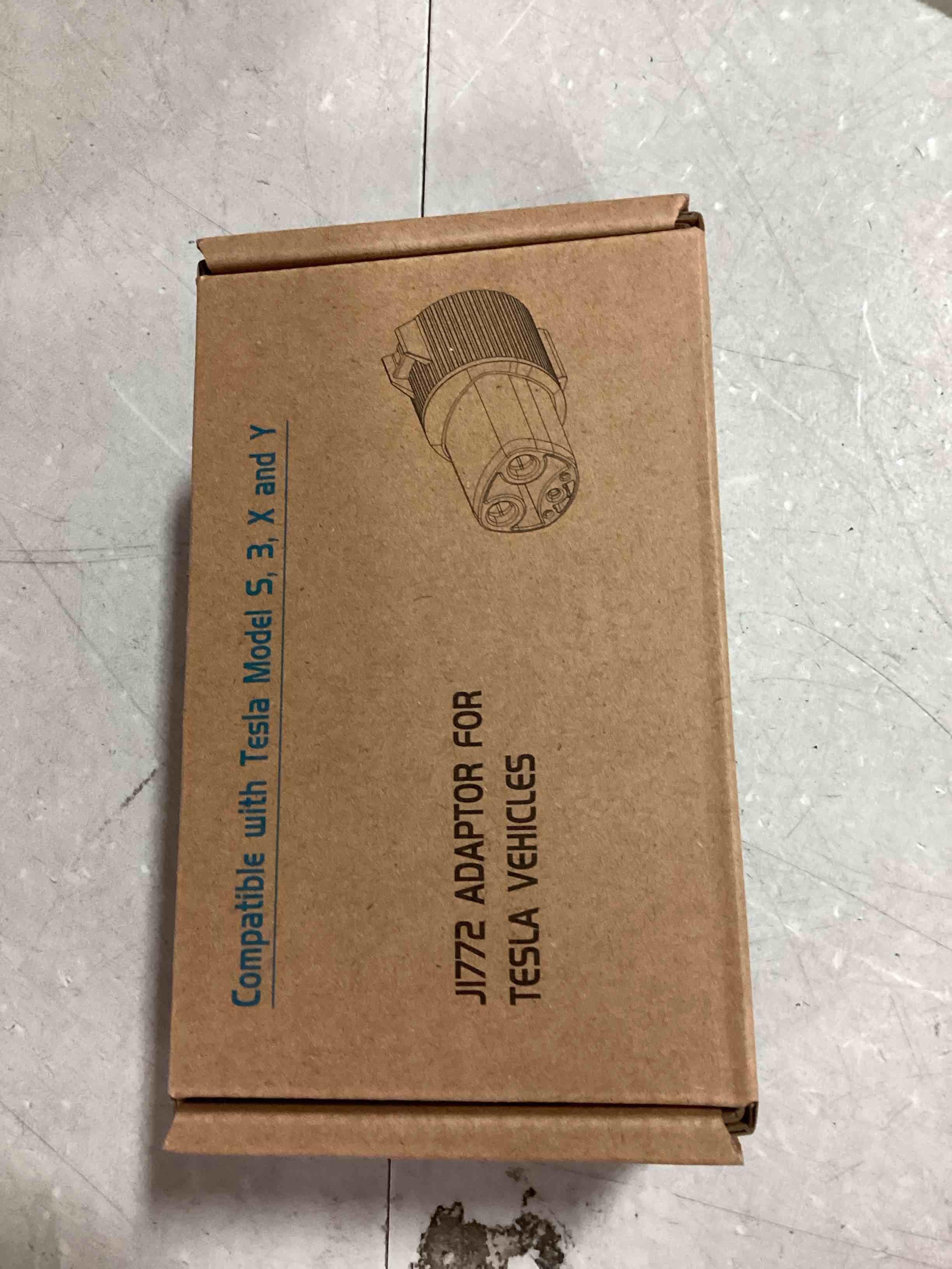 https://s3.amazonaws.com/lotting-images-prod/bidfta/_1720036233680.jpeg