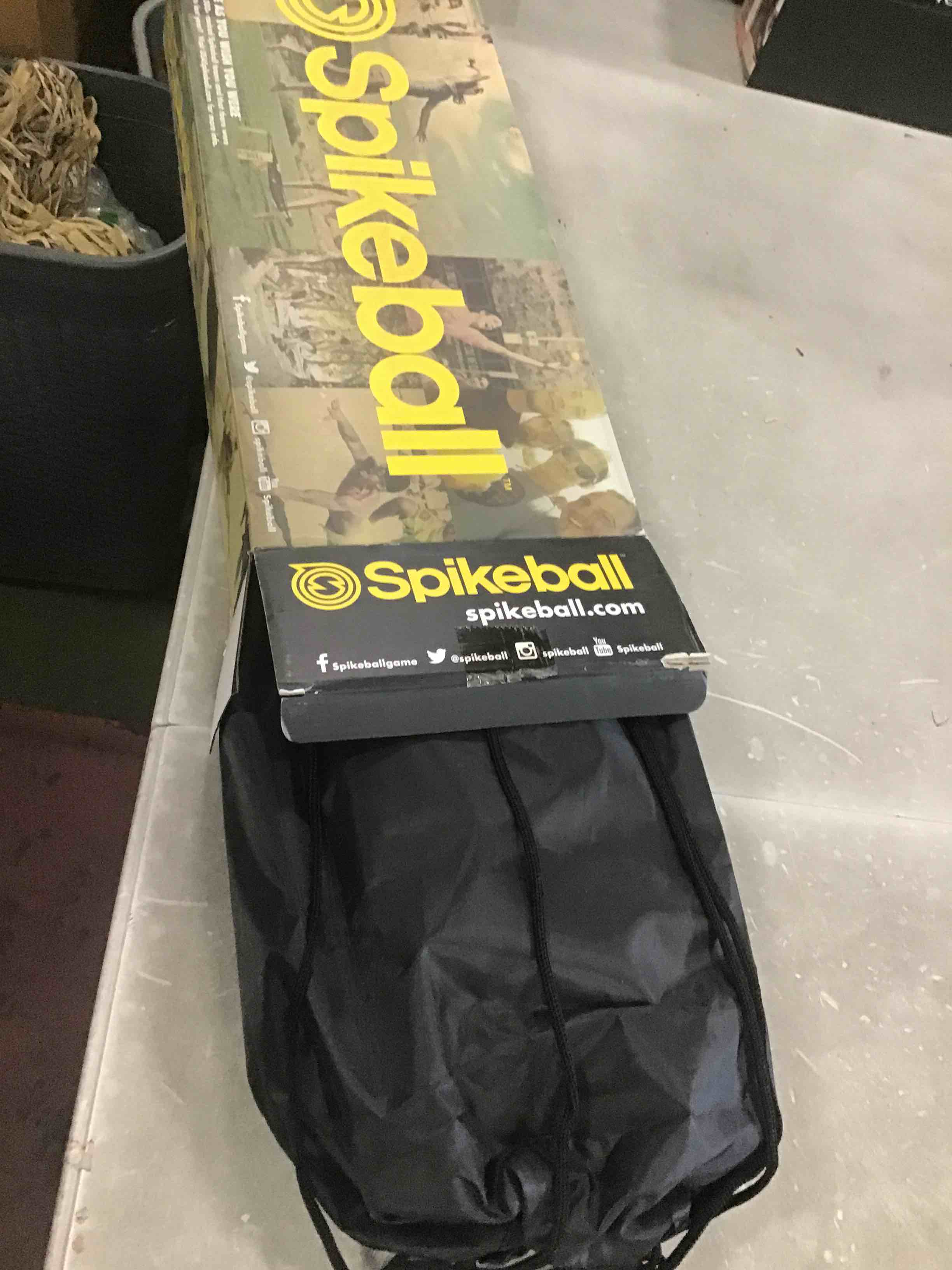 https://s3.amazonaws.com/lotting-images-prod/bidfta/_1720531835900.jpeg