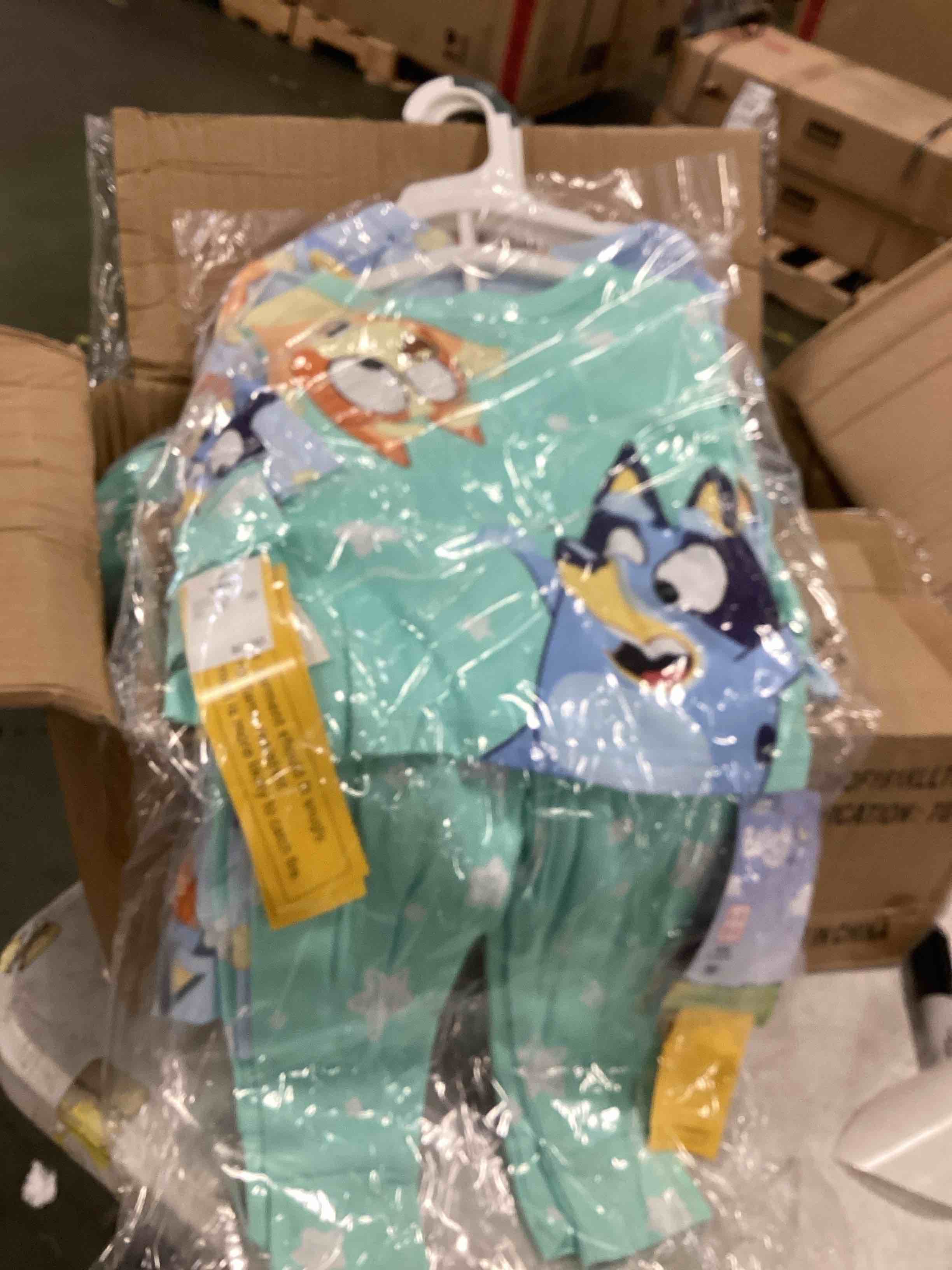 https://s3.amazonaws.com/lotting-images-prod/bidfta/_1720543183901.jpeg