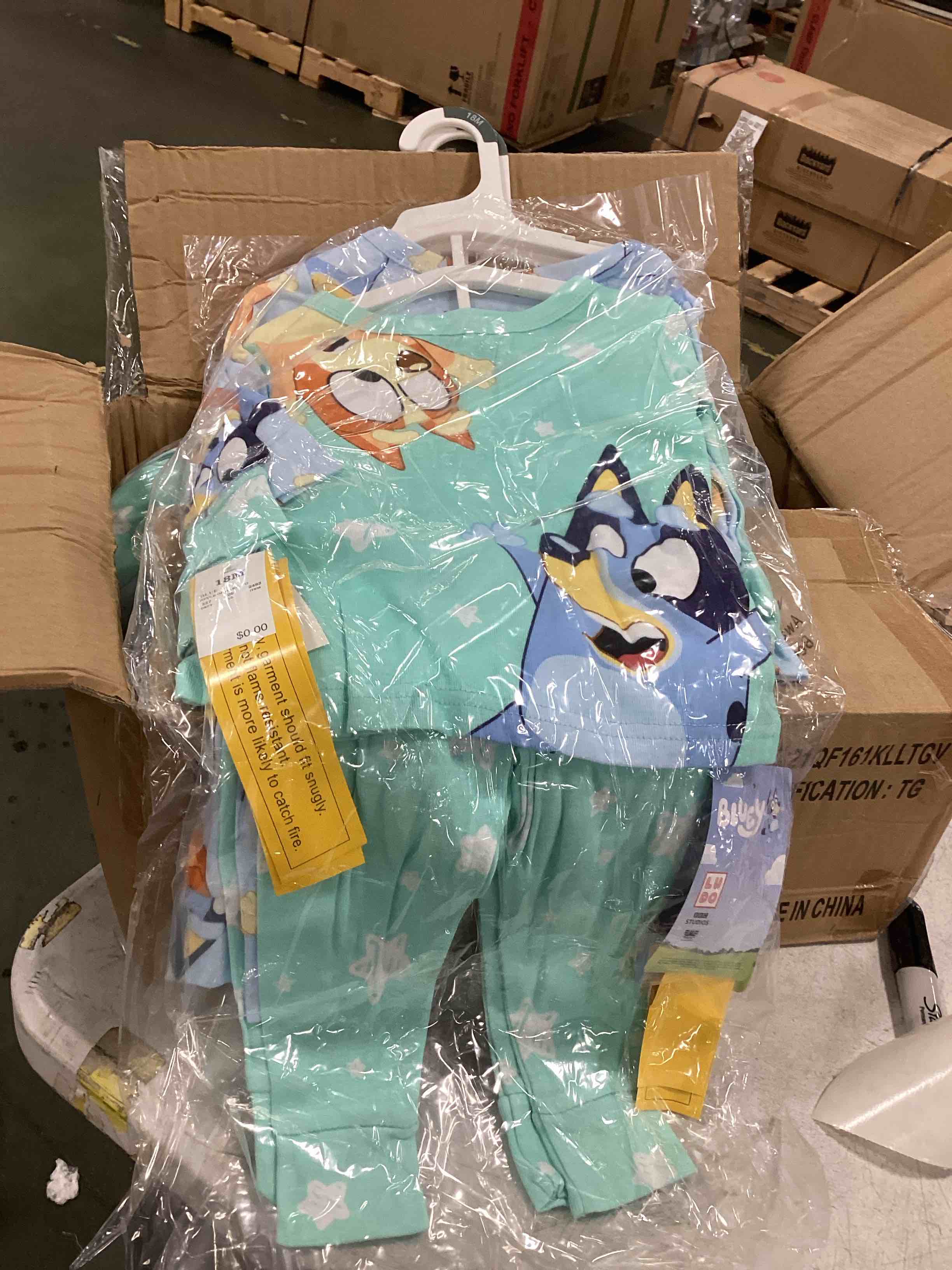 https://s3.amazonaws.com/lotting-images-prod/bidfta/_1720543186272.jpeg