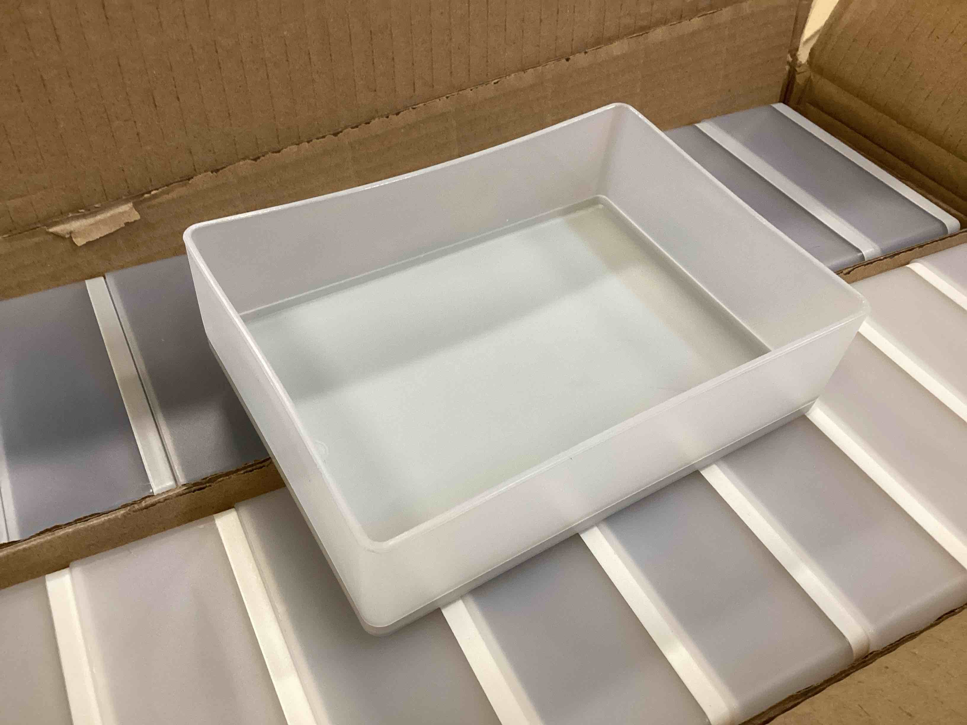 (case of packs 40) Bullseyes playground Storage tray