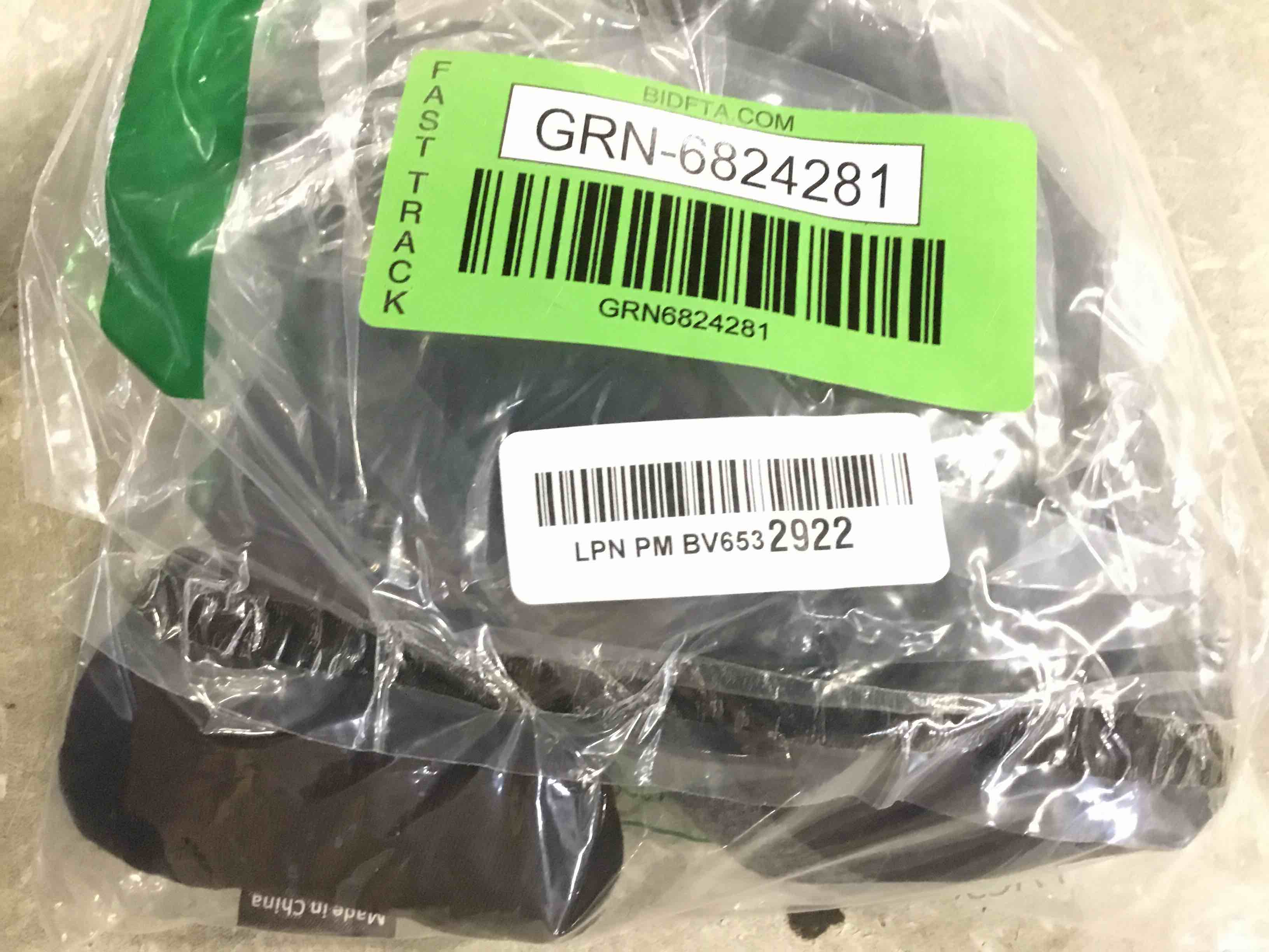 https://s3.amazonaws.com/lotting-images-prod/bidfta/_1720615278605.jpeg