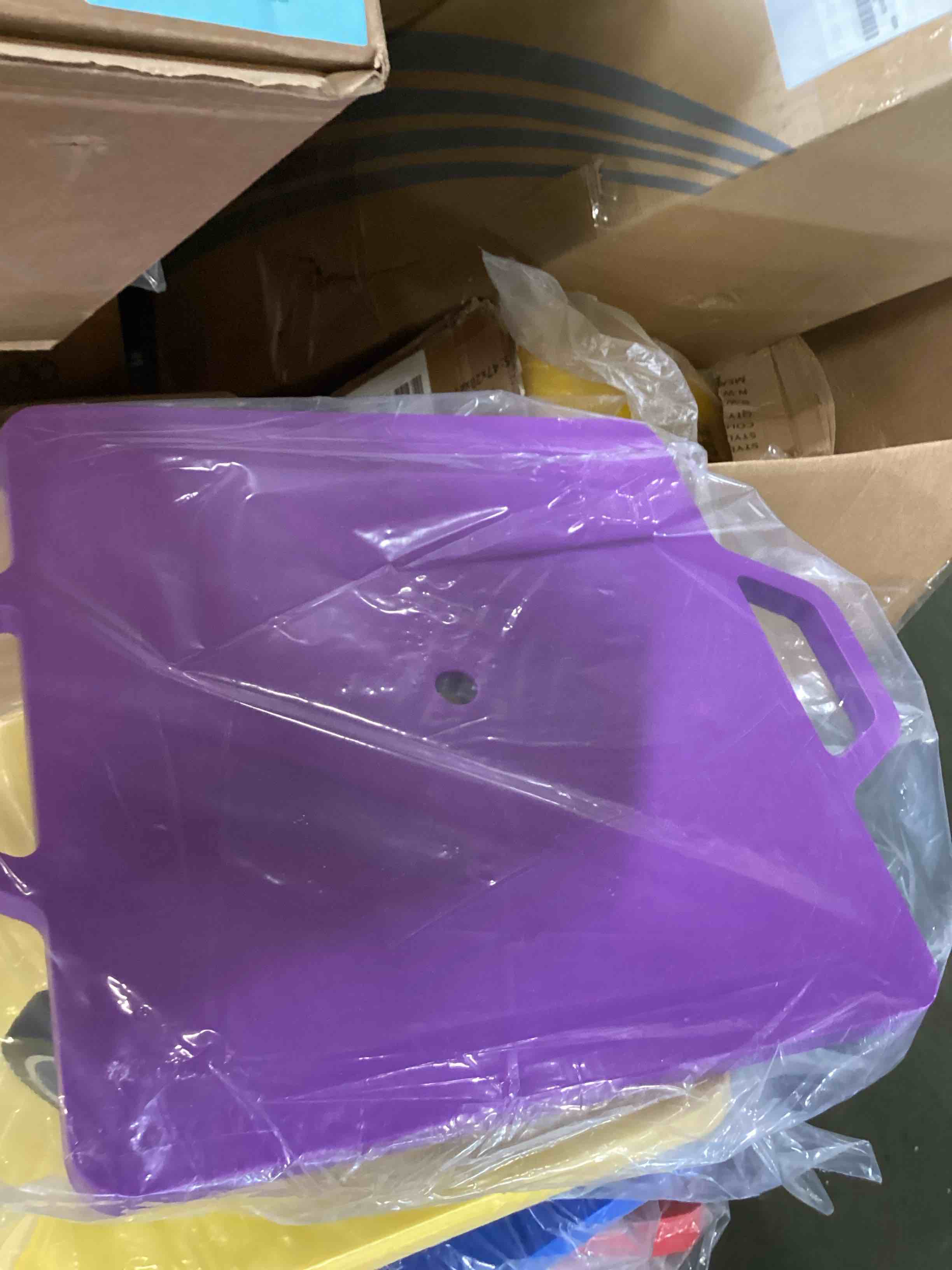 https://s3.amazonaws.com/lotting-images-prod/bidfta/_1720718626772.jpeg