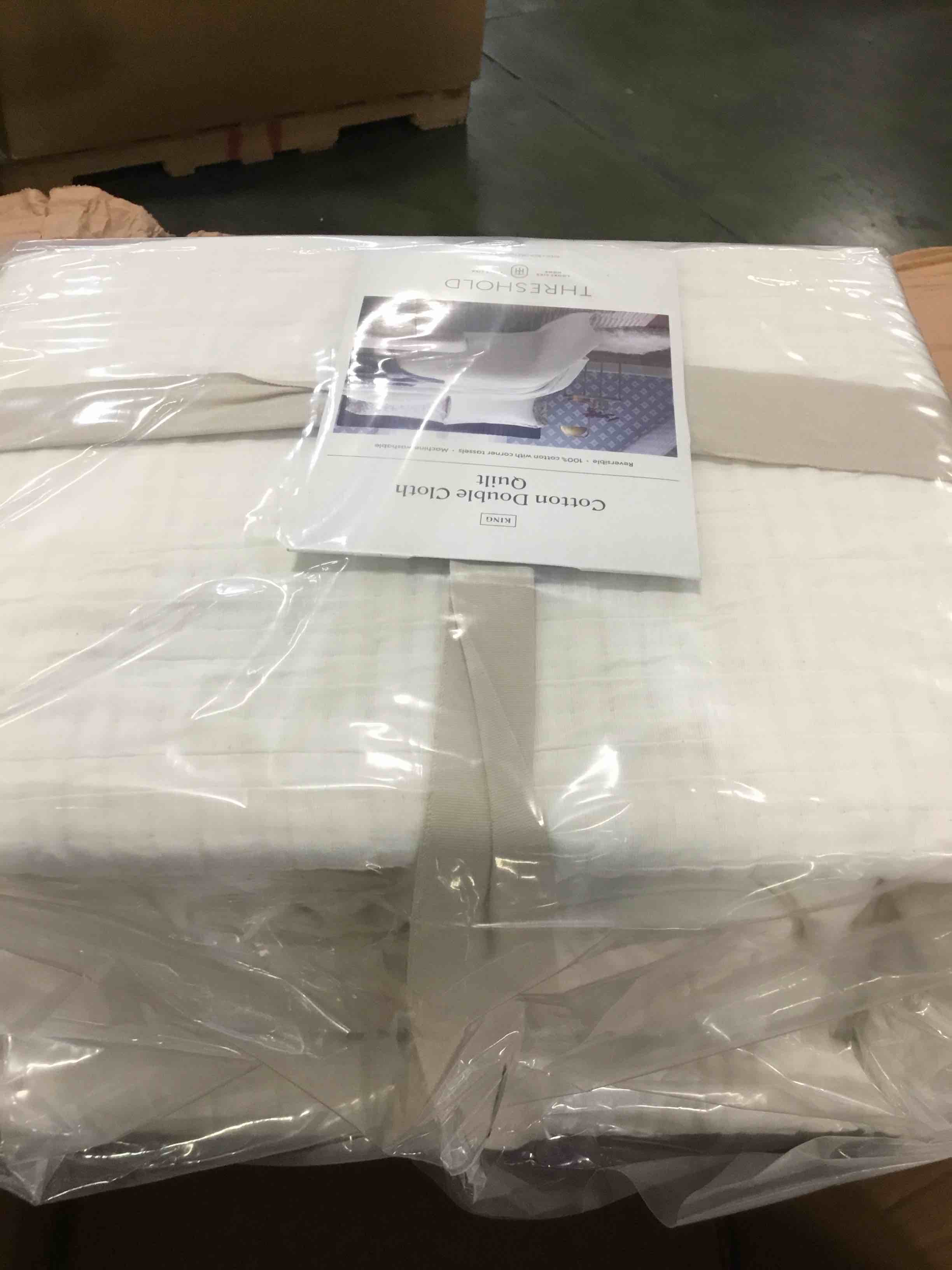 https://s3.amazonaws.com/lotting-images-prod/bidfta/_1721143514726.jpeg