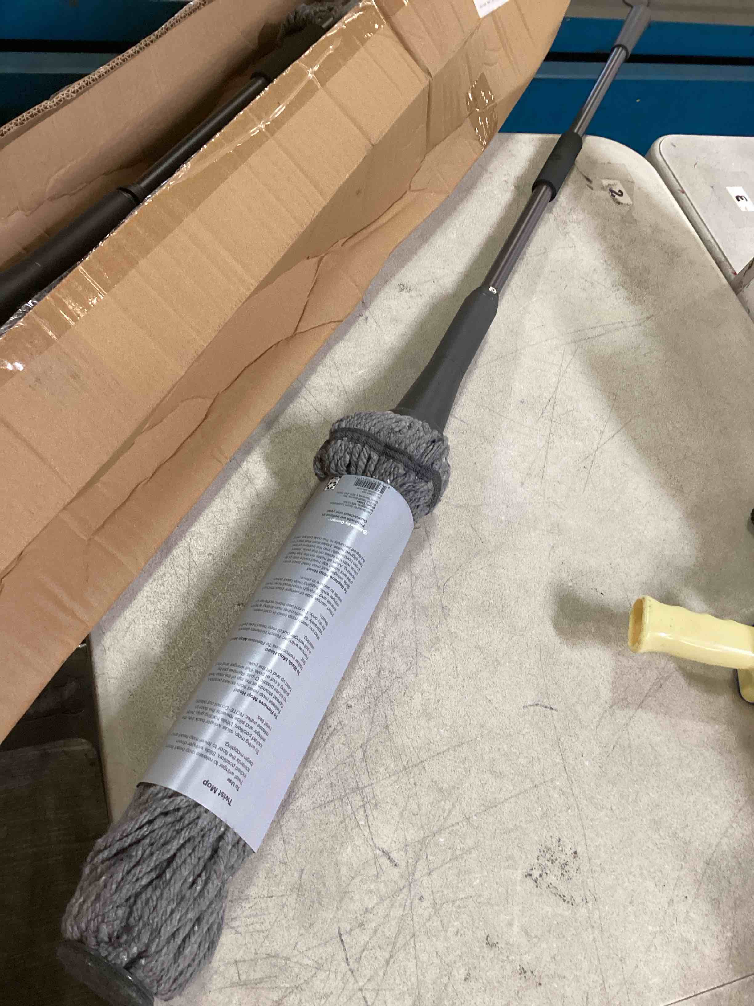 https://s3.amazonaws.com/lotting-images-prod/bidfta/_1721402505055.jpeg