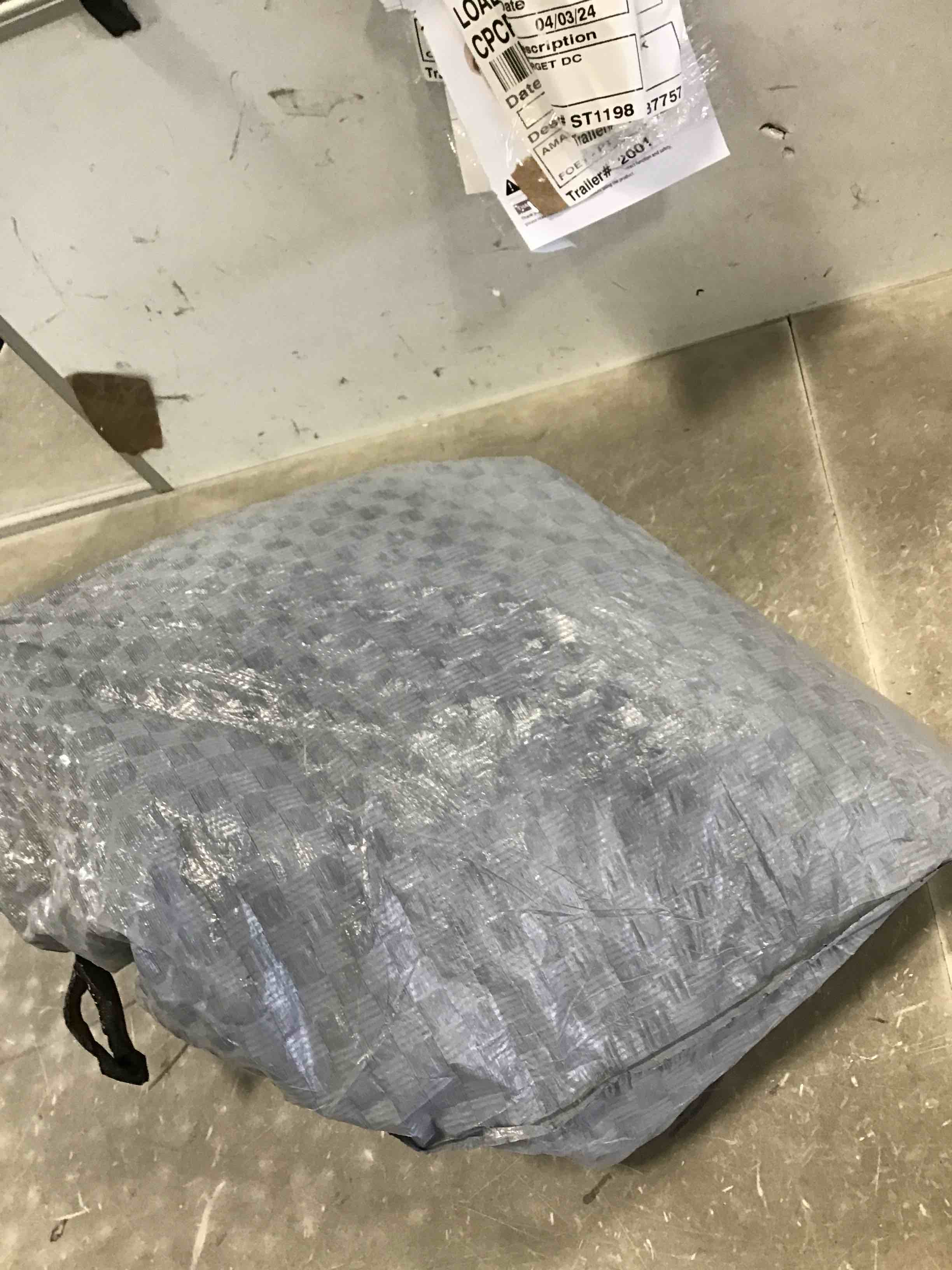 https://s3.amazonaws.com/lotting-images-prod/bidfta/_1722018463945.jpeg