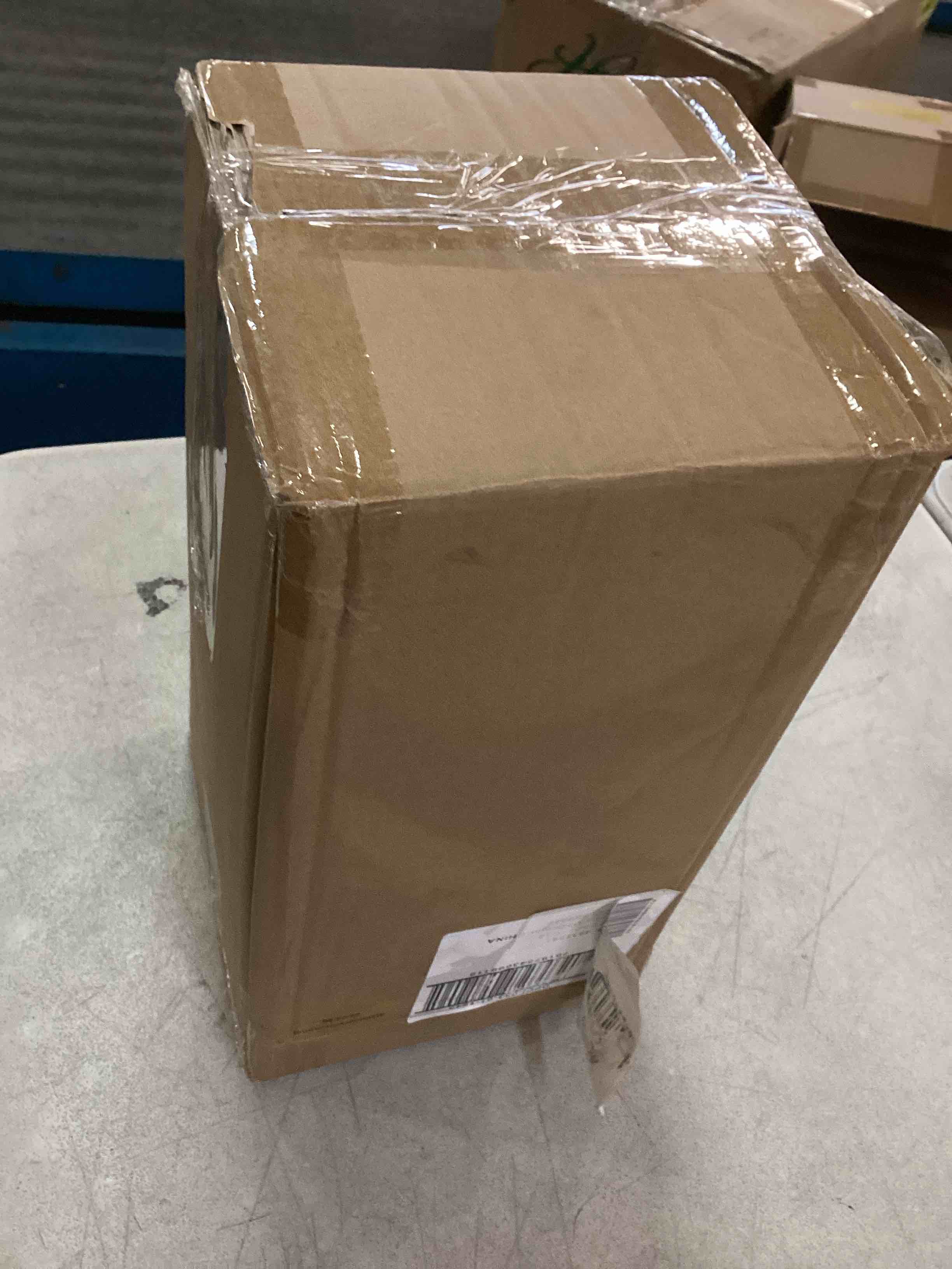 https://s3.amazonaws.com/lotting-images-prod/bidfta/_1722282808483.jpeg