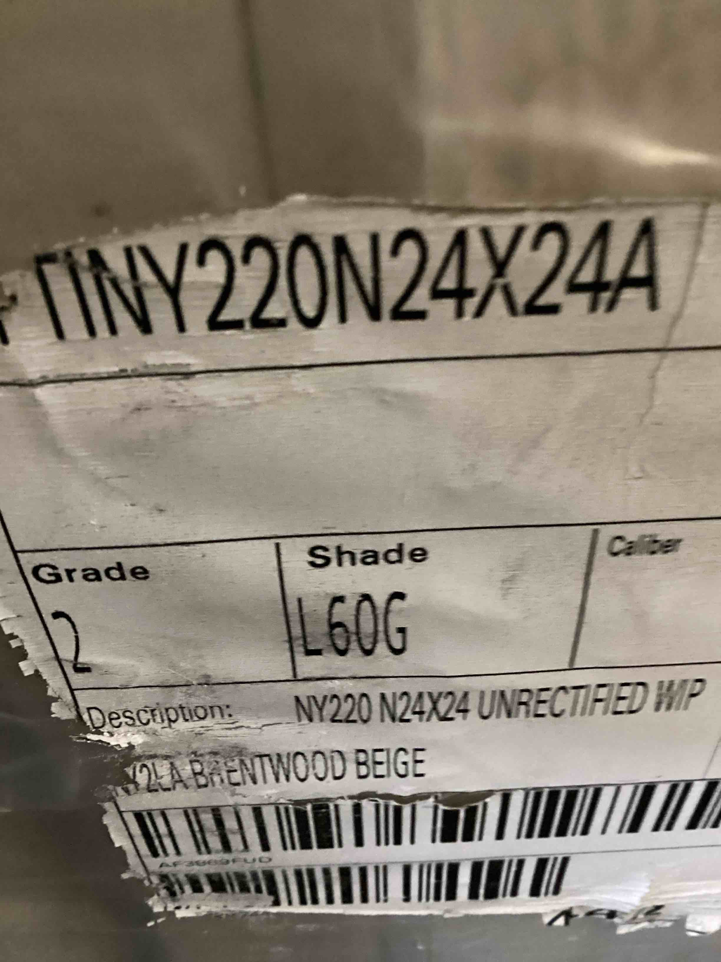 https://s3.amazonaws.com/lotting-images-prod/bidfta/_1722282956942.jpeg
