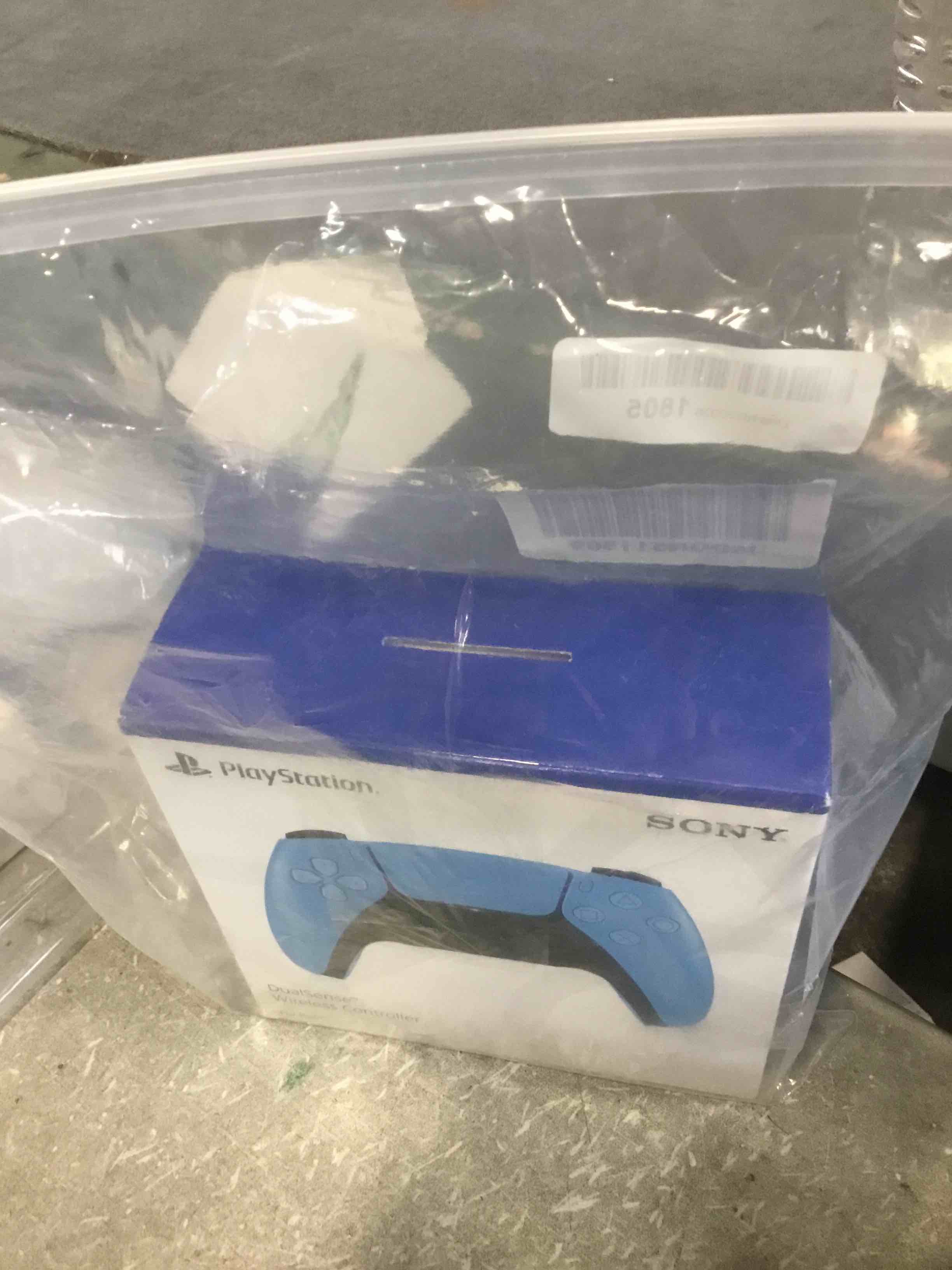 https://s3.amazonaws.com/lotting-images-prod/bidfta/_1722516204486.jpeg