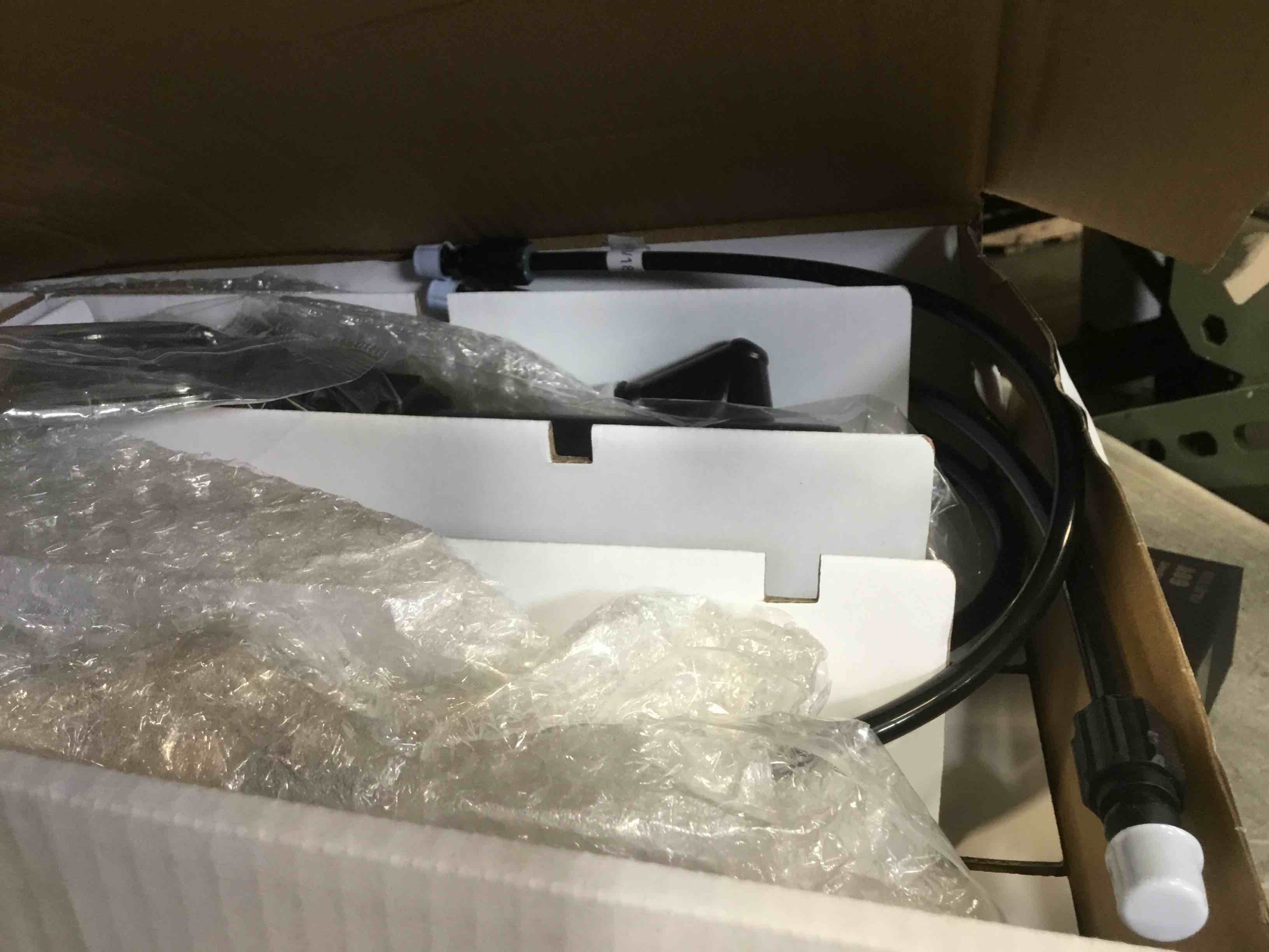https://s3.amazonaws.com/lotting-images-prod/bidfta/_1722539088994.jpeg