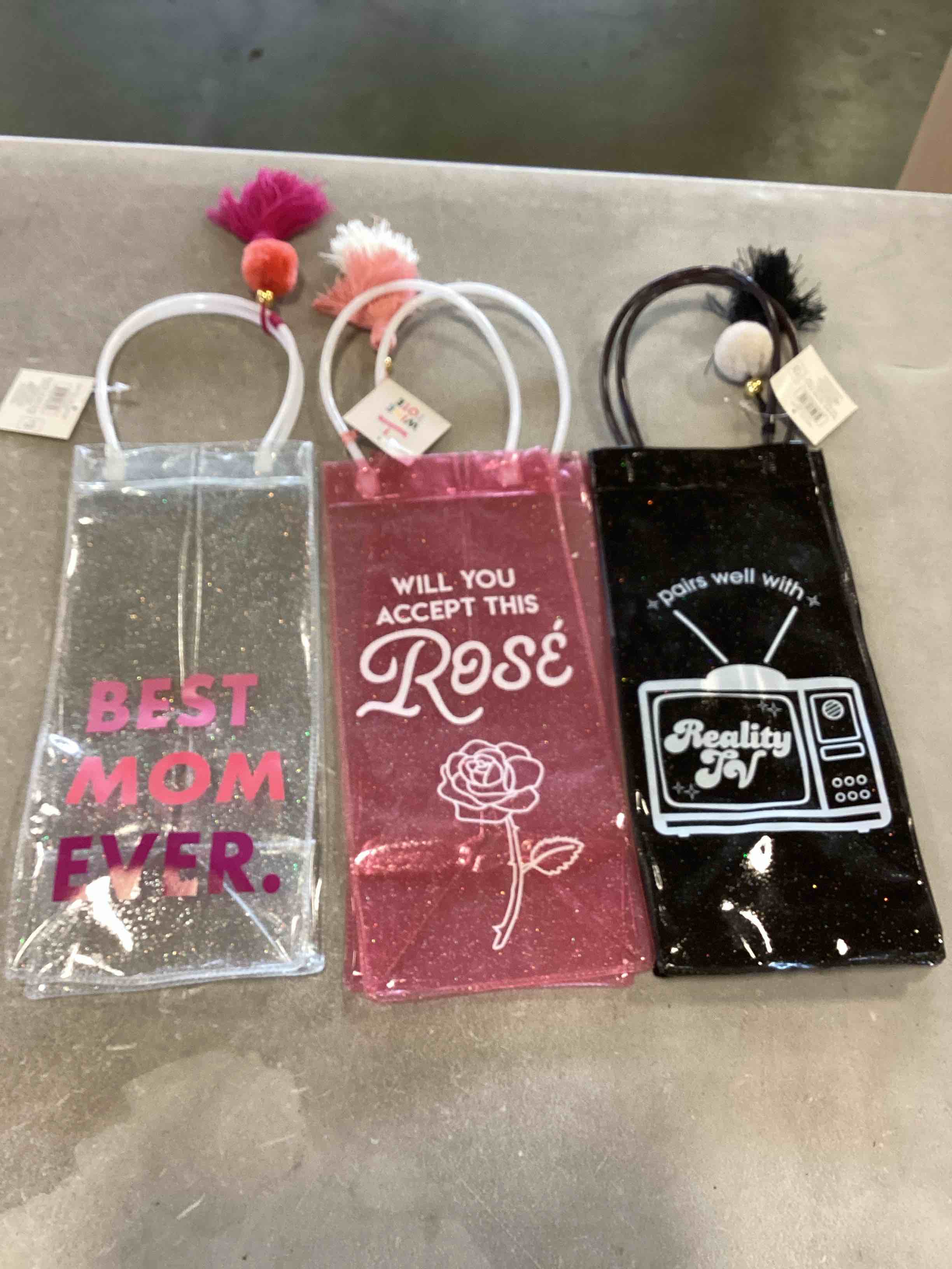 Bullseye’s playground Wine tote size Large (case 19 counts )