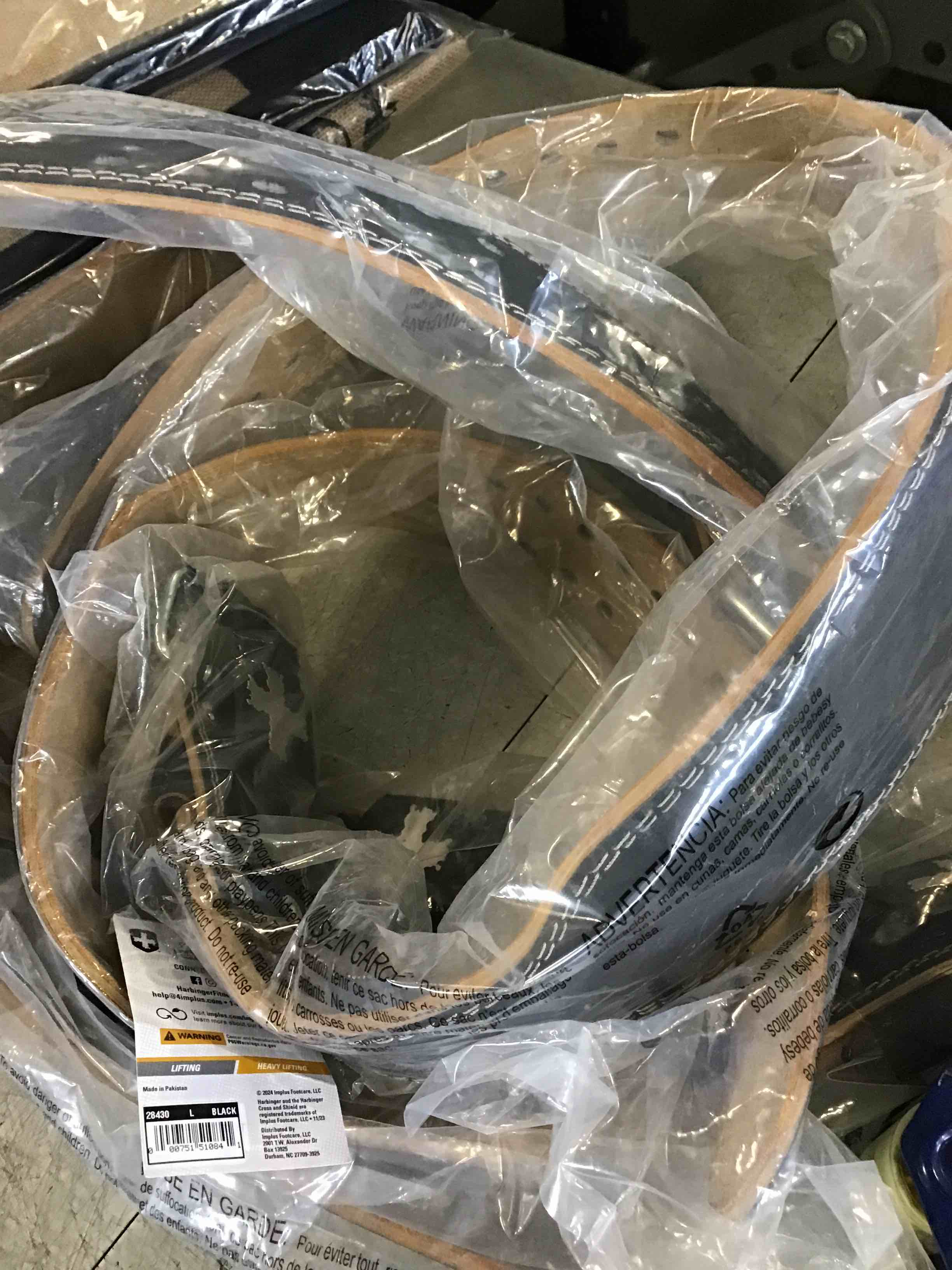https://s3.amazonaws.com/lotting-images-prod/bidfta/_1723475060866.jpeg