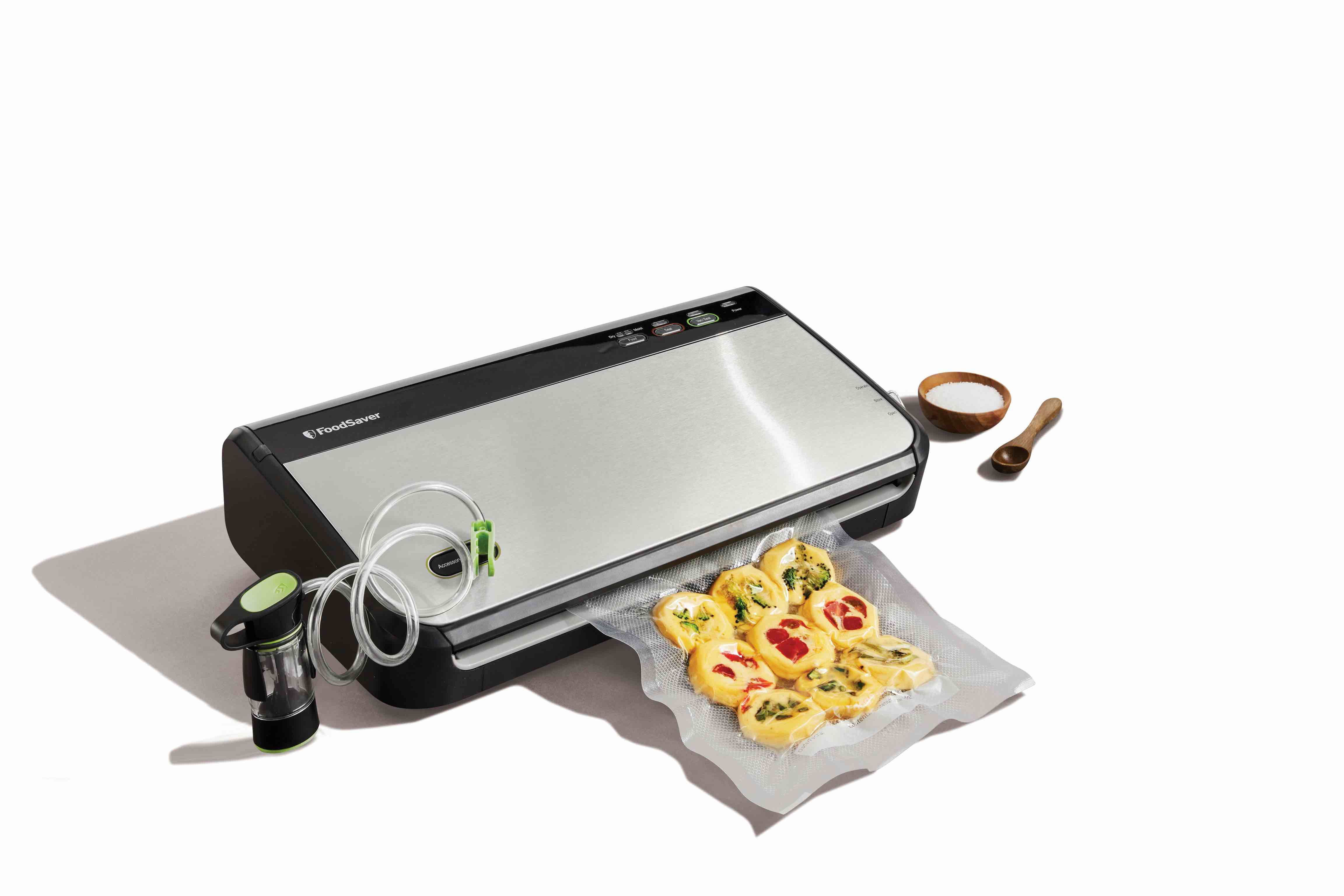 FoodSaver FM2435 Vacuum Sealer Machine with Bonus Handheld Sealer and Starter Kit