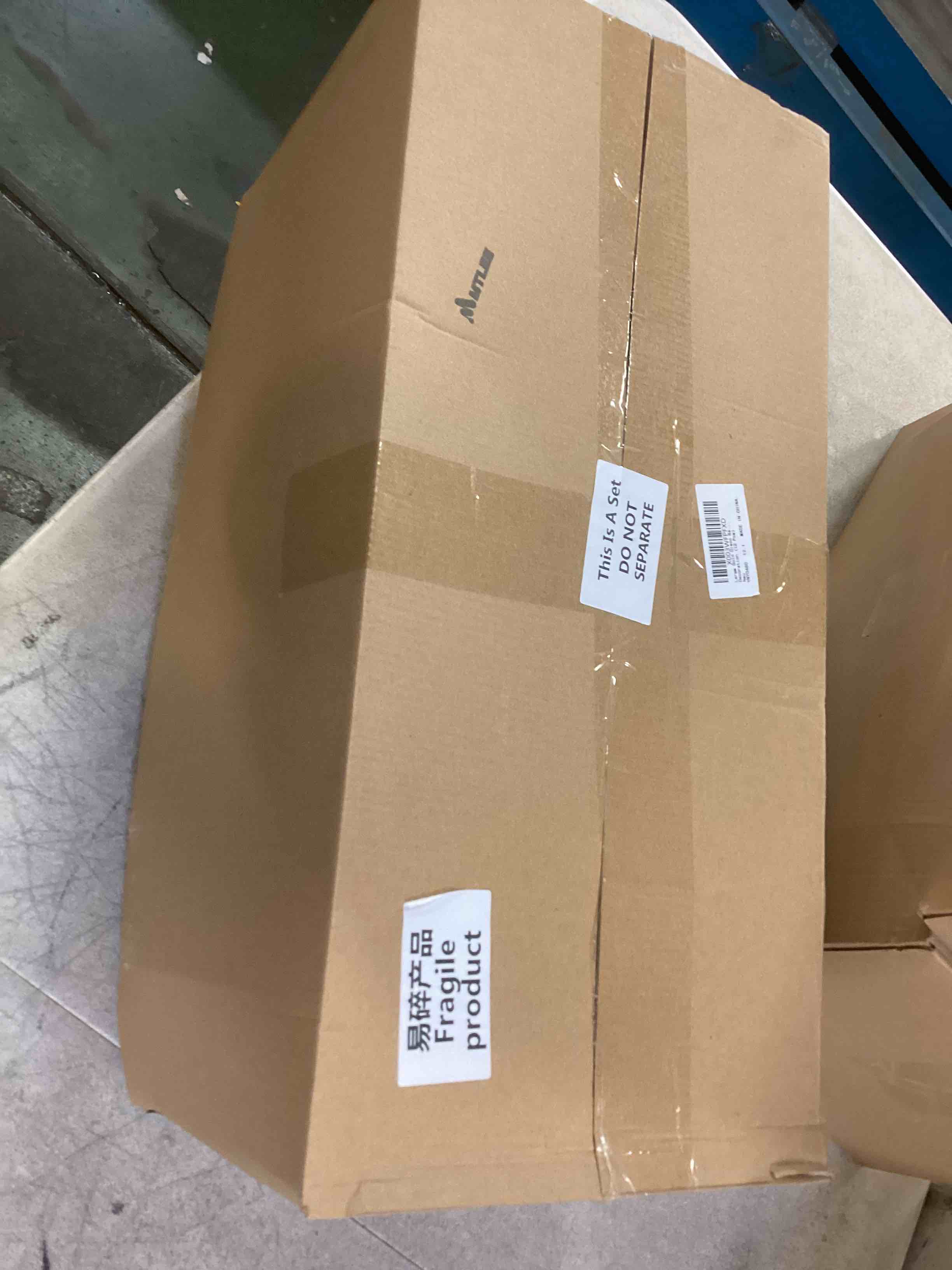 https://s3.amazonaws.com/lotting-images-prod/bidfta/_1724091719602.jpeg