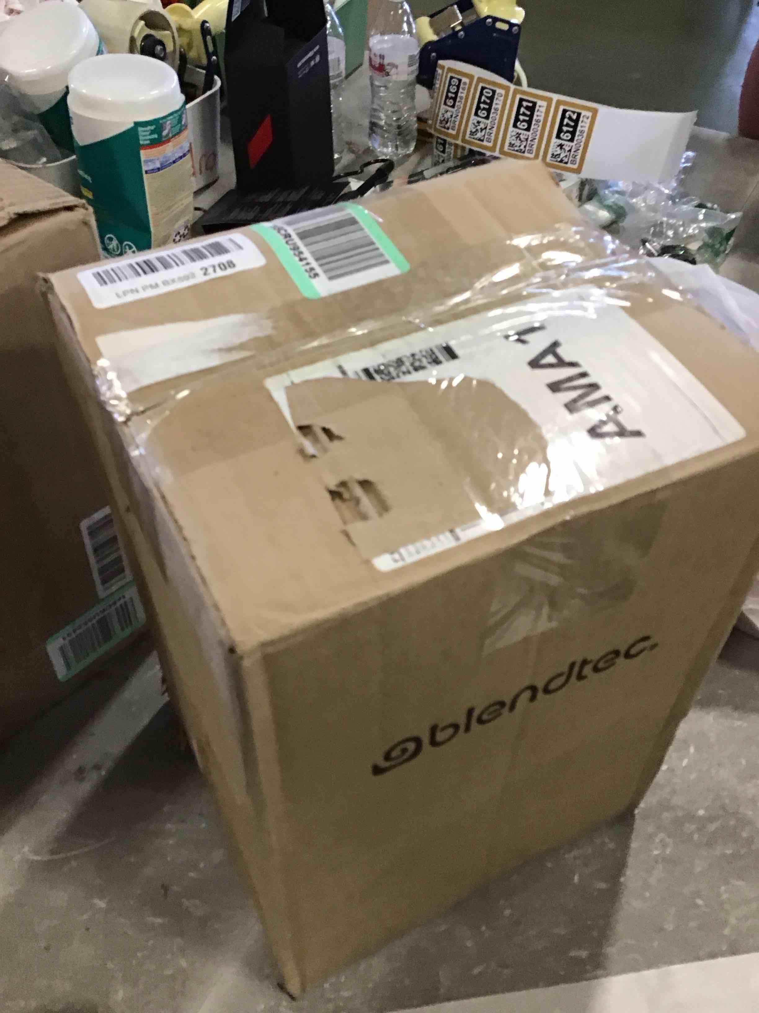 https://s3.amazonaws.com/lotting-images-prod/bidfta/_1724260794626.jpeg