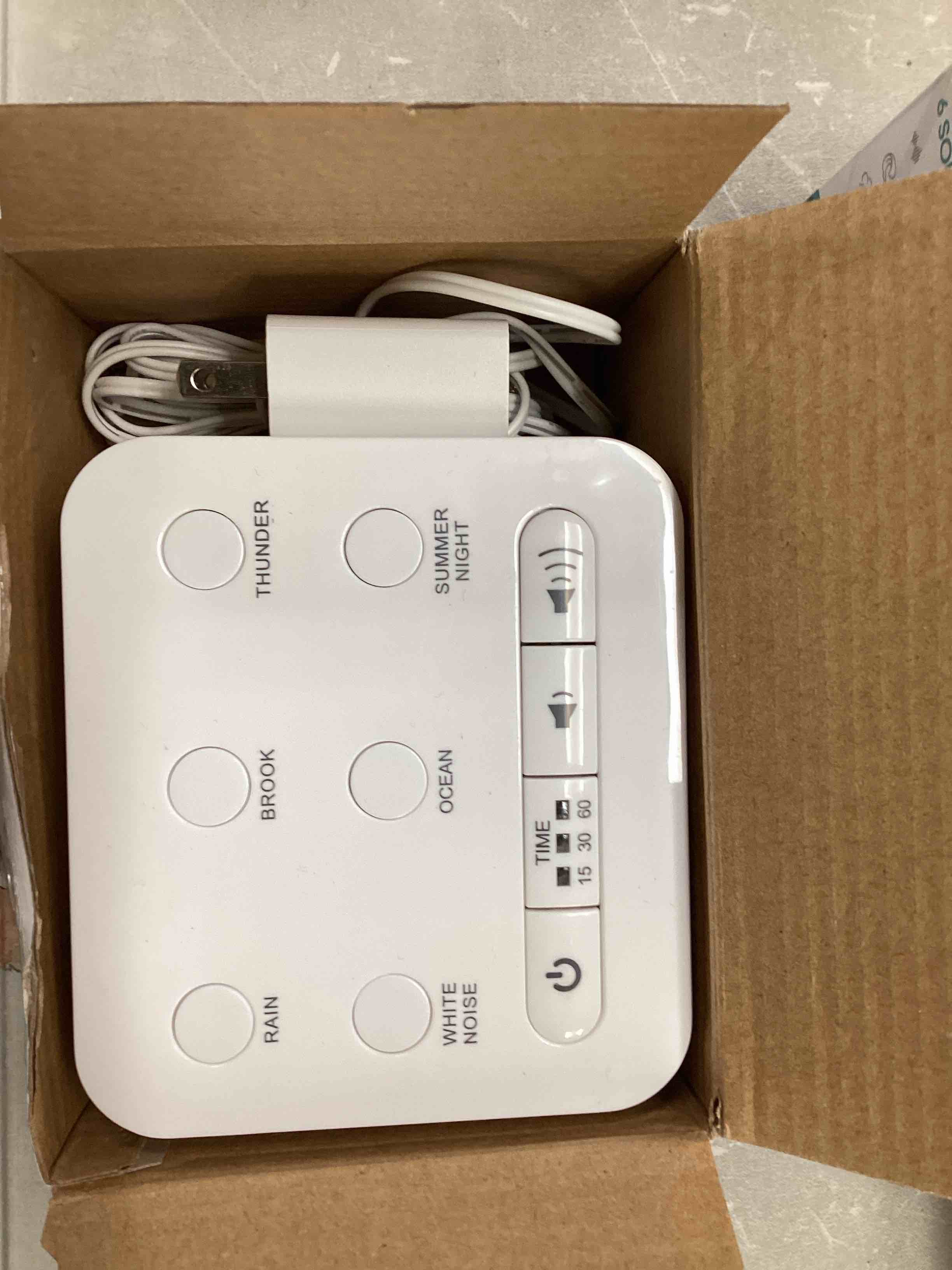 https://s3.amazonaws.com/lotting-images-prod/bidfta/_1724860612614.jpeg
