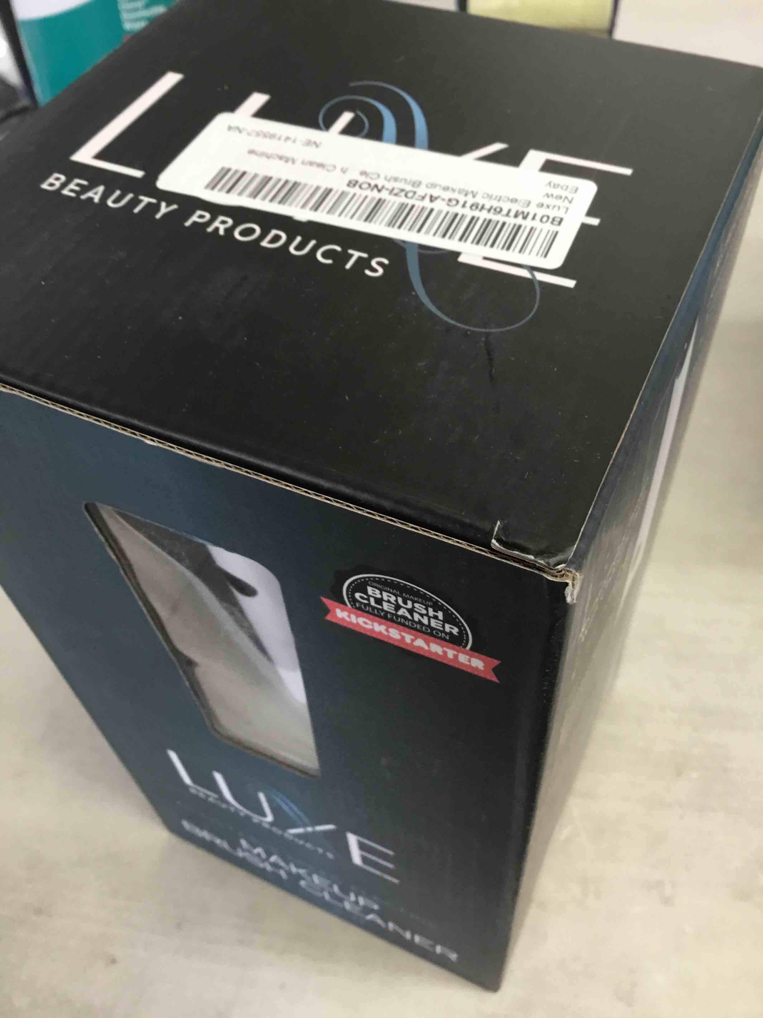 https://s3.amazonaws.com/lotting-images-prod/bidfta/_1724874716295.jpeg