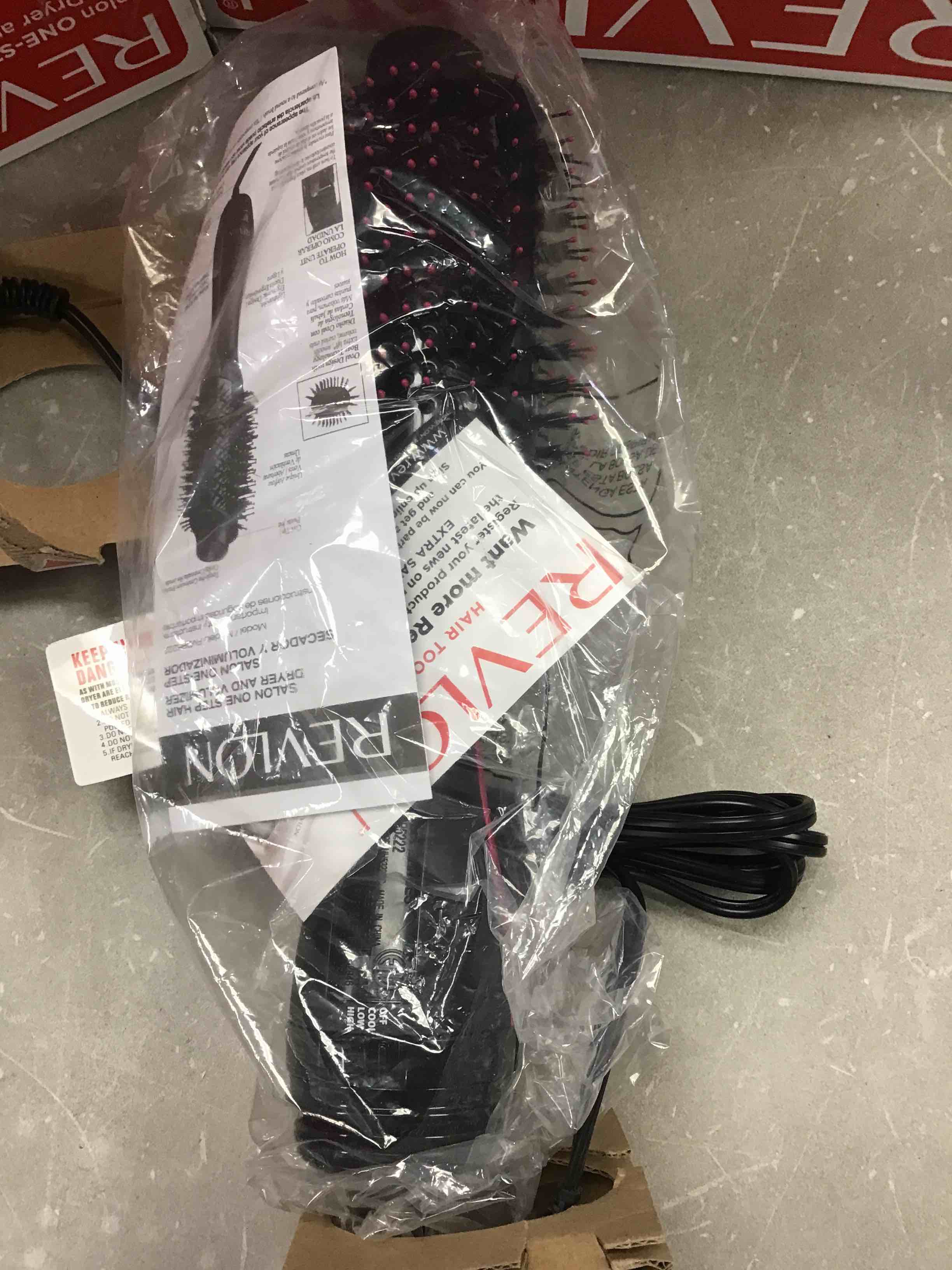 https://s3.amazonaws.com/lotting-images-prod/bidfta/_1725019585058.jpeg
