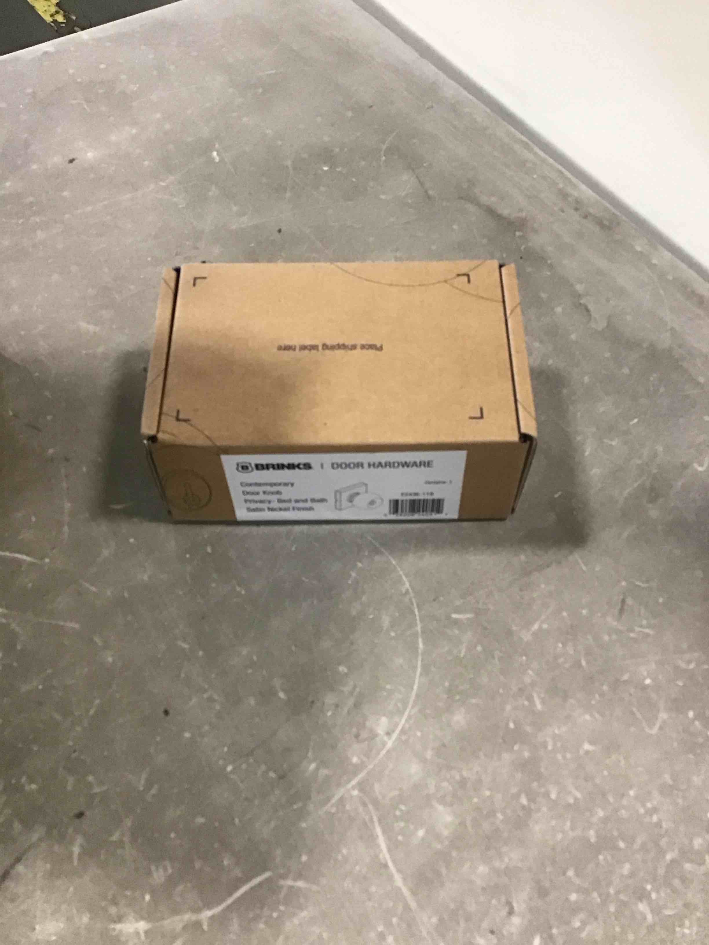 https://s3.amazonaws.com/lotting-images-prod/bidfta/_1725481307383.jpeg