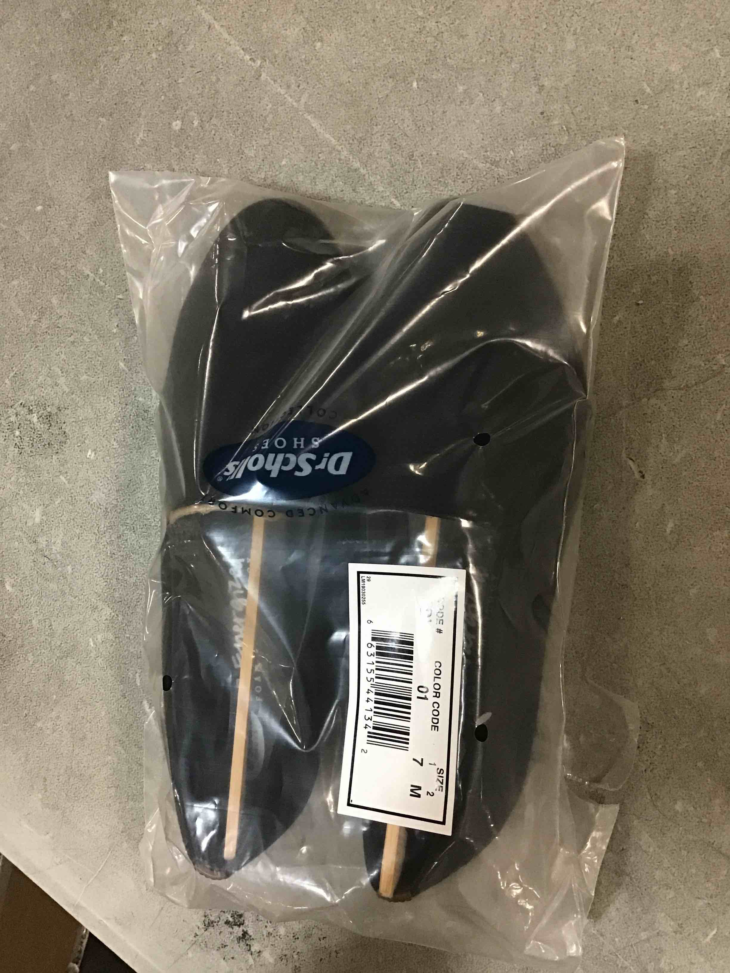 Vamp Loafers color black size 7 m