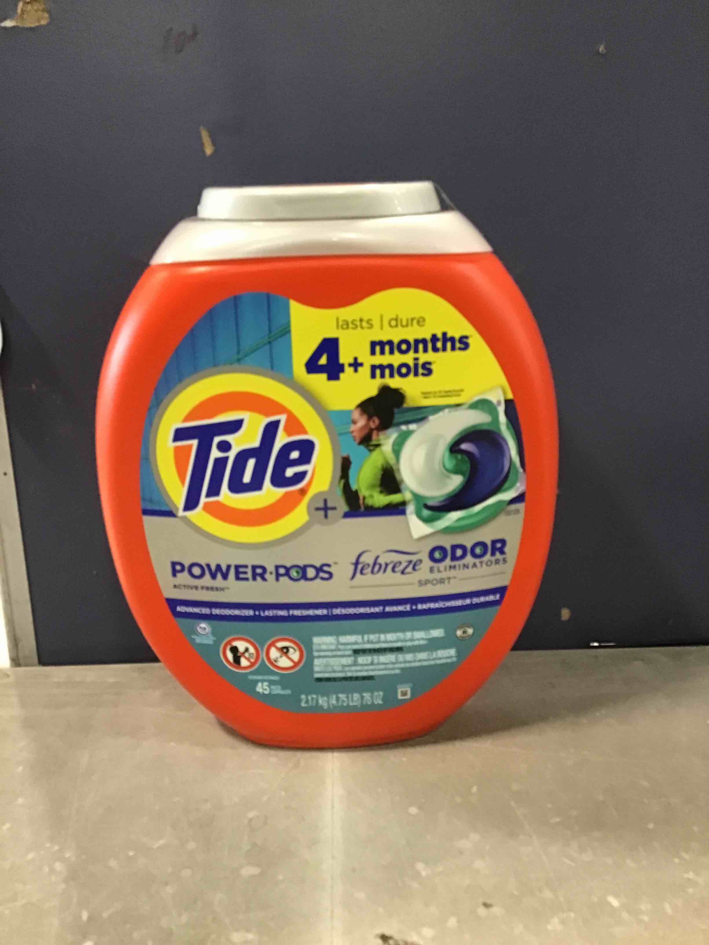 https://s3.amazonaws.com/lotting-images-prod/bidfta/_1725633801051.jpeg