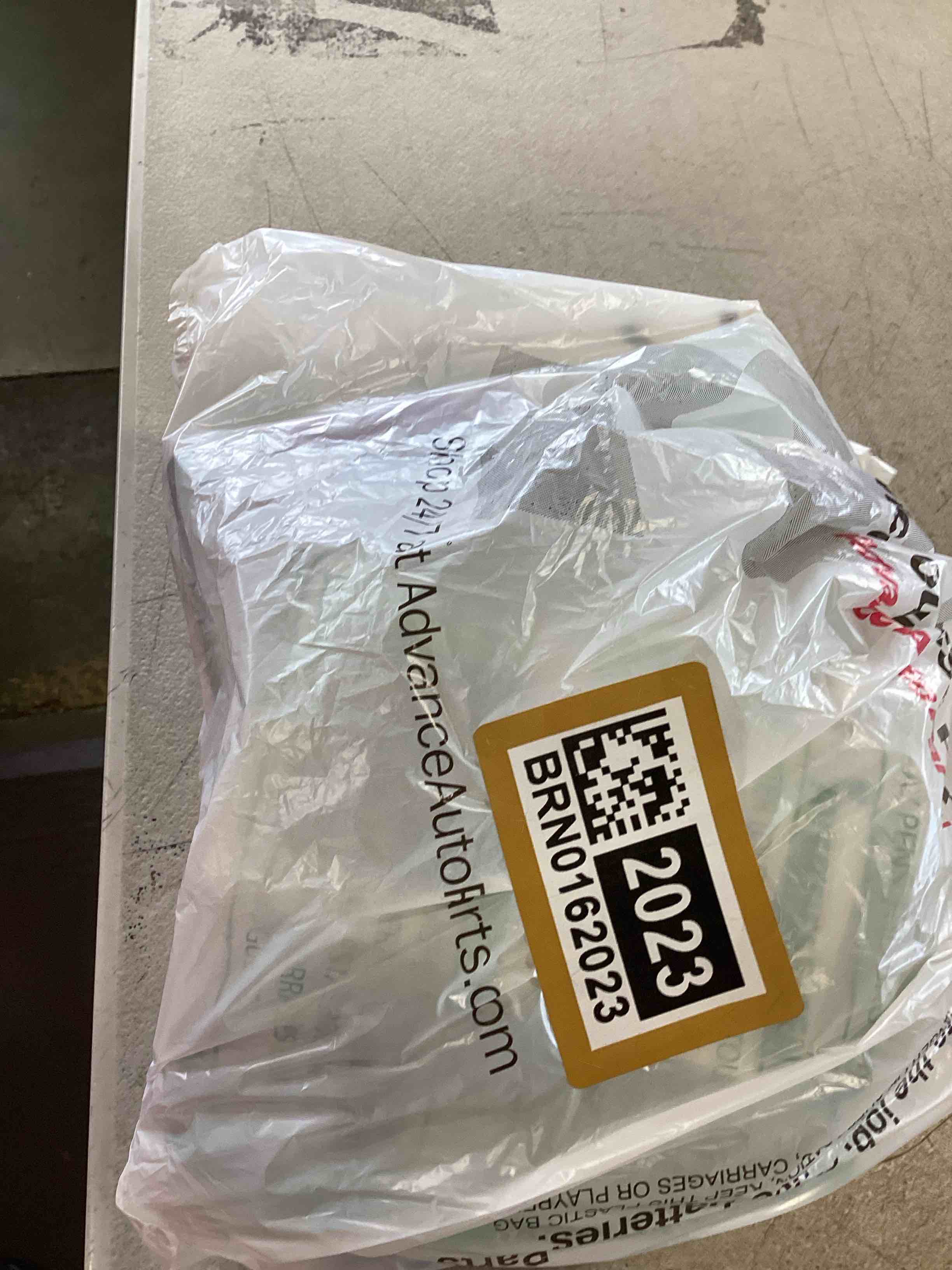 https://s3.amazonaws.com/lotting-images-prod/bidfta/_1725647859705.jpeg